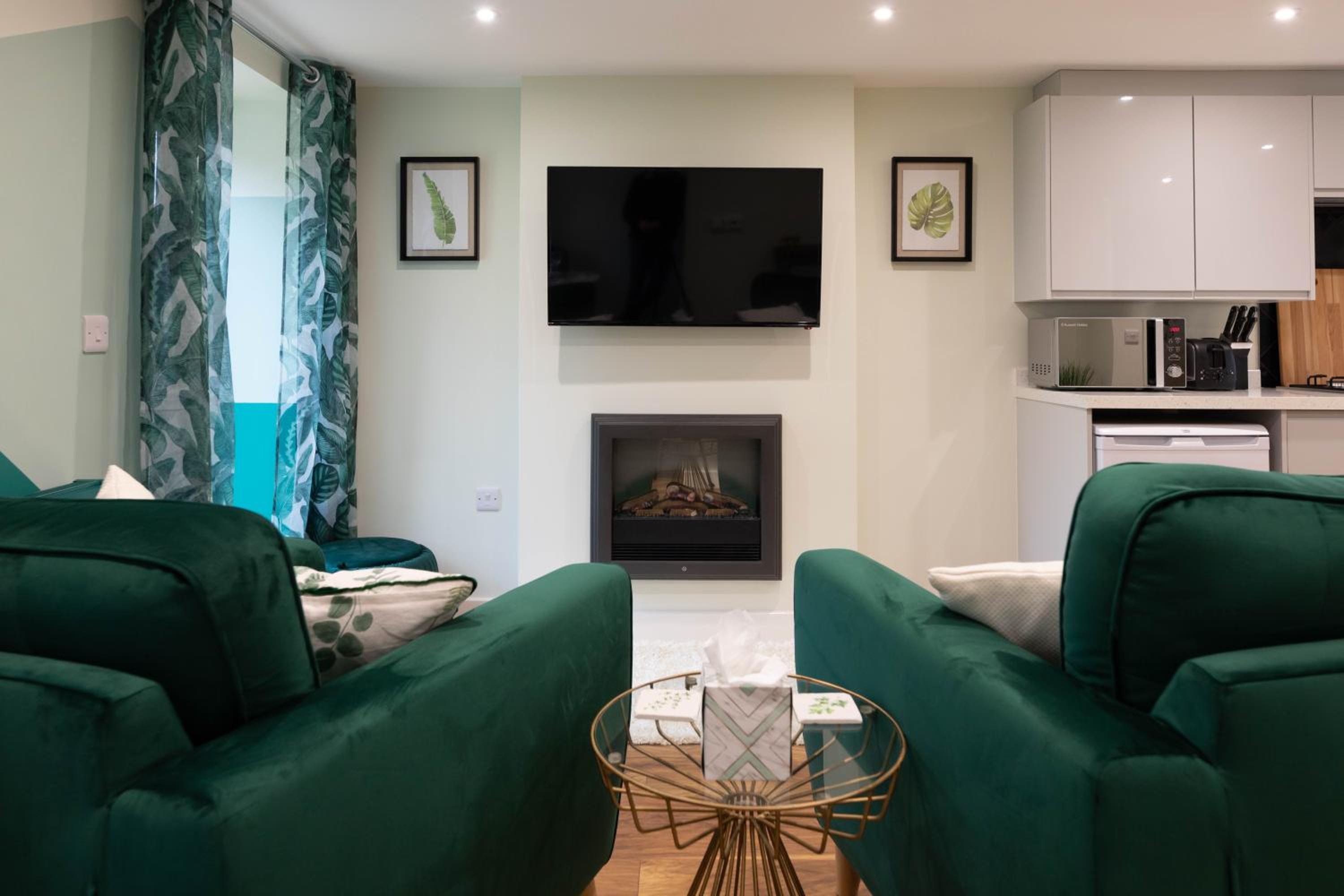One-Bedroom House photo 2