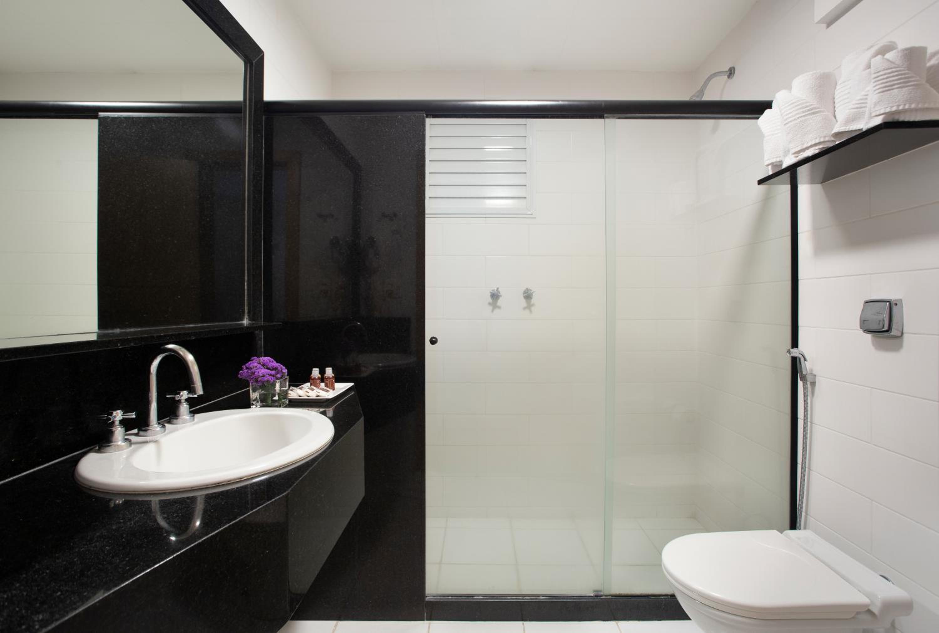 Standard Twin Room photo 2