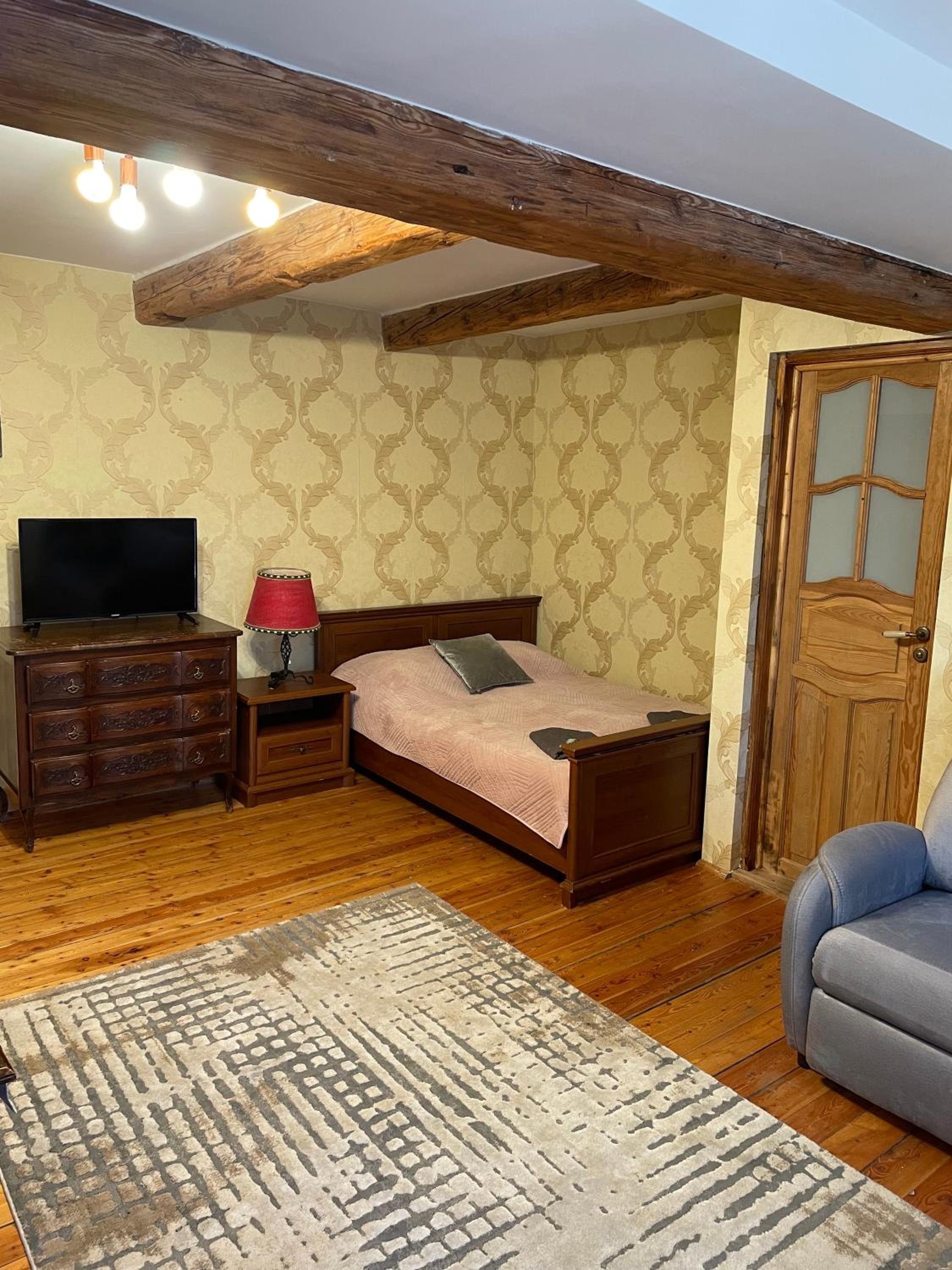 Double Room with Balcony - Photo 1