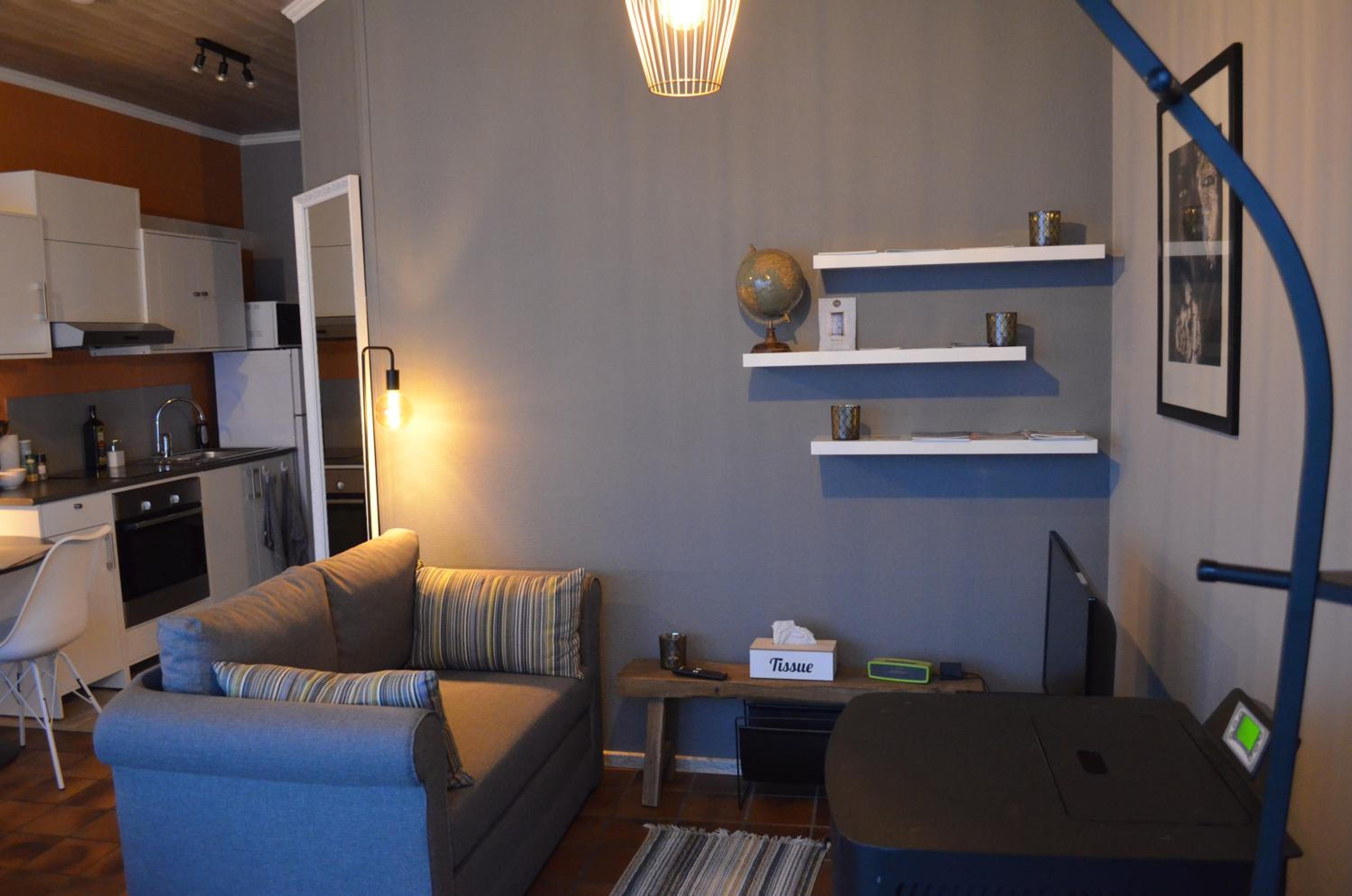 One-Bedroom Apartment - Photo 1