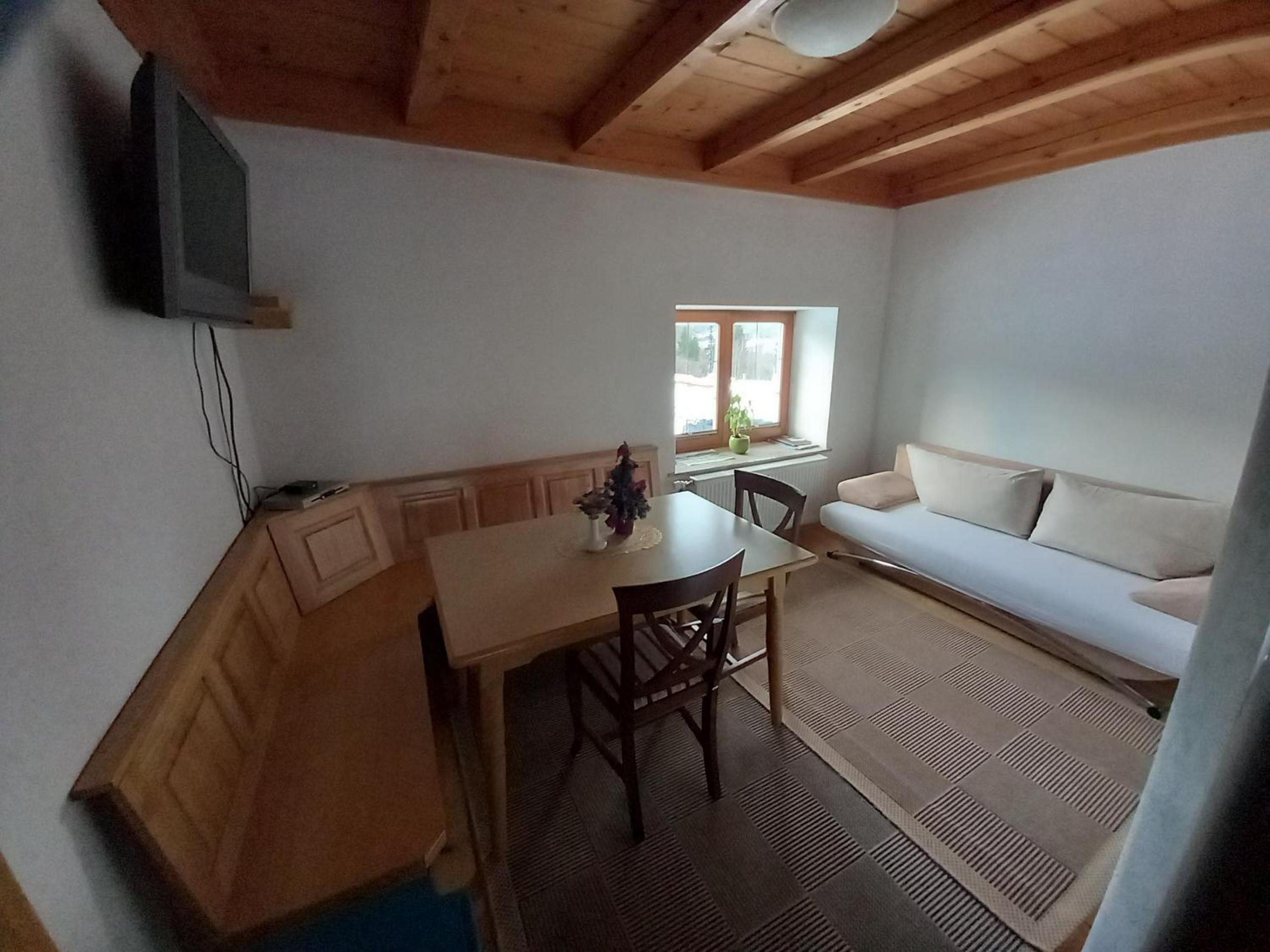 One-Bedroom Apartment with Sauna