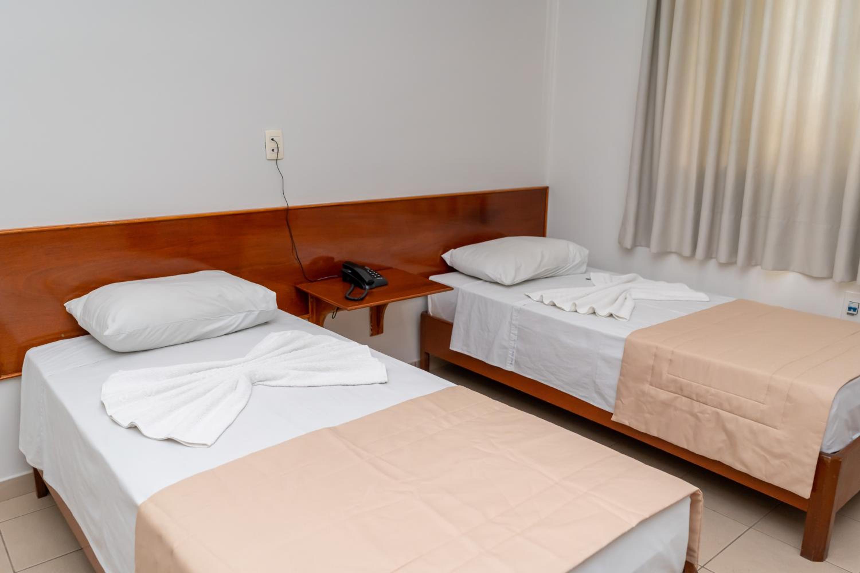 Standard Twin Room photo 3