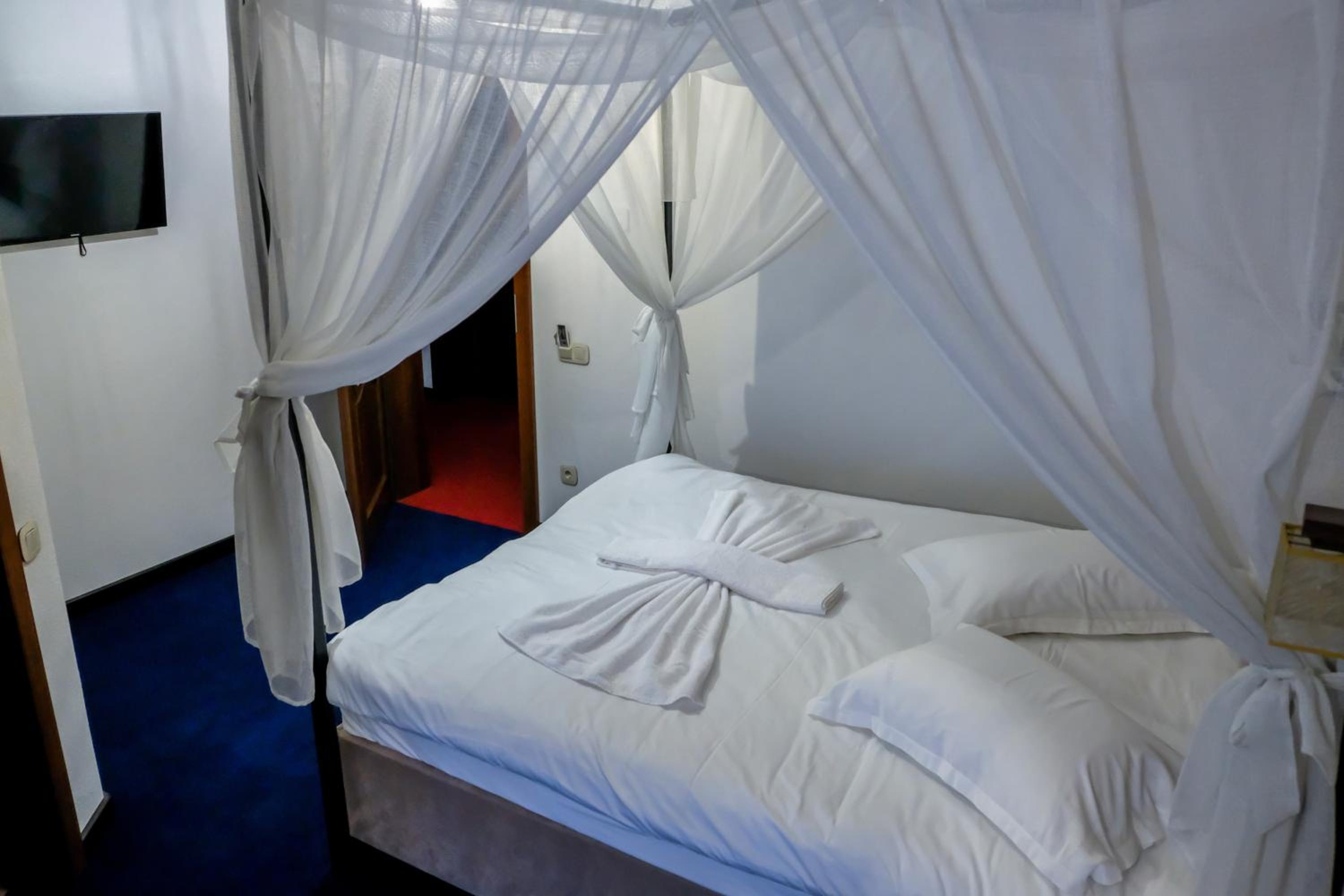 Deluxe Double Room photo 3