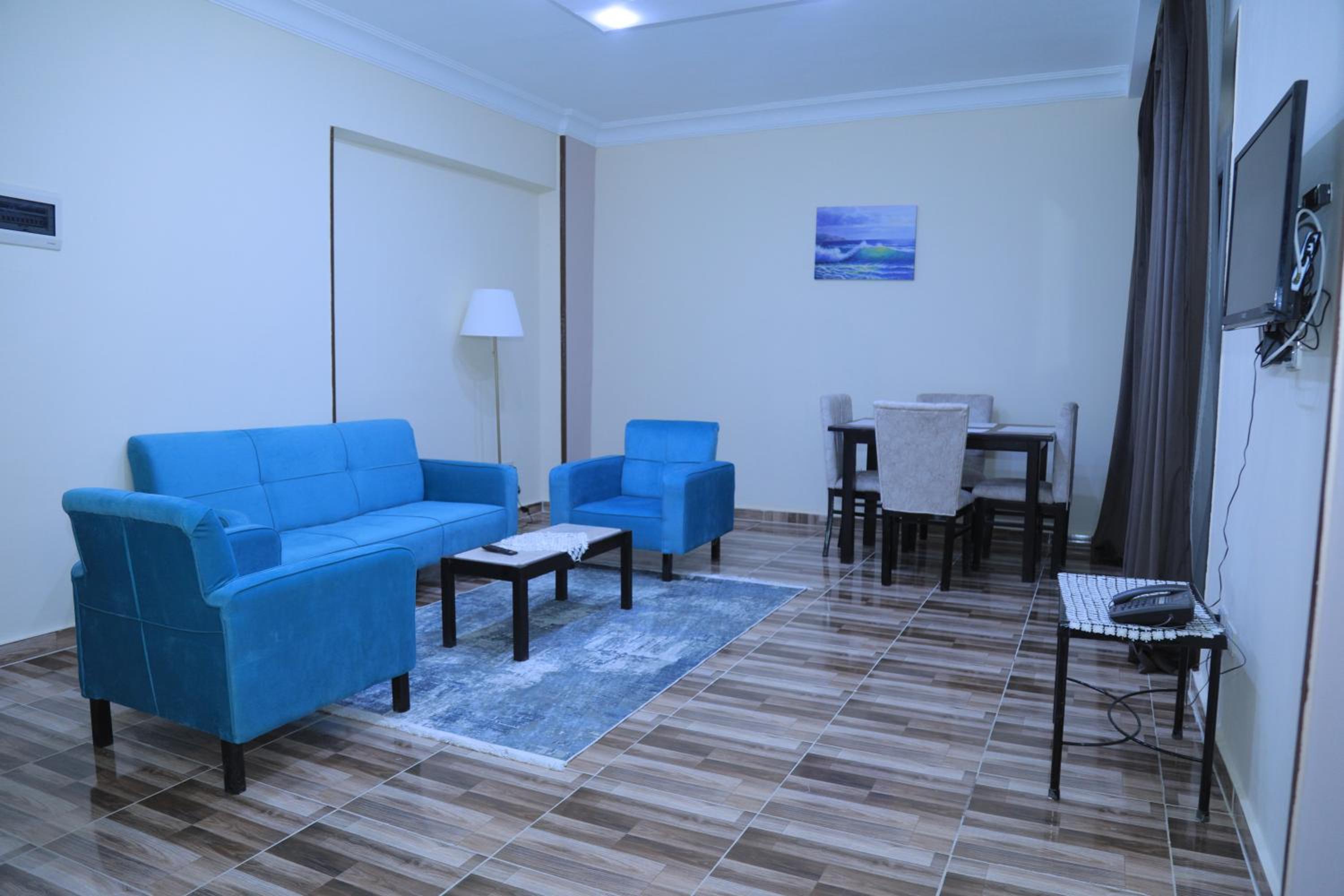 Two-Bedroom Apartment - Photo 8