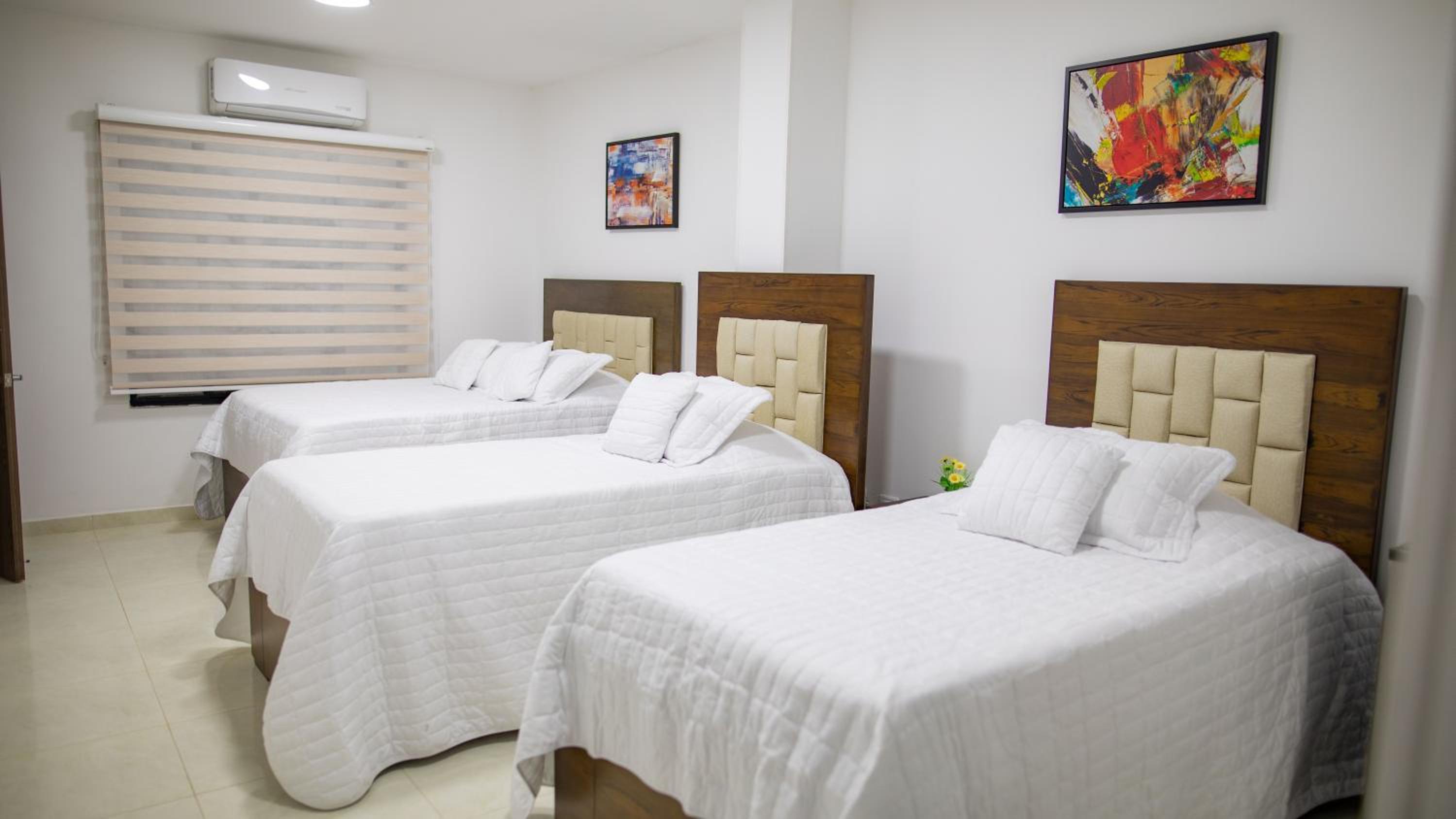 Deluxe Family Room