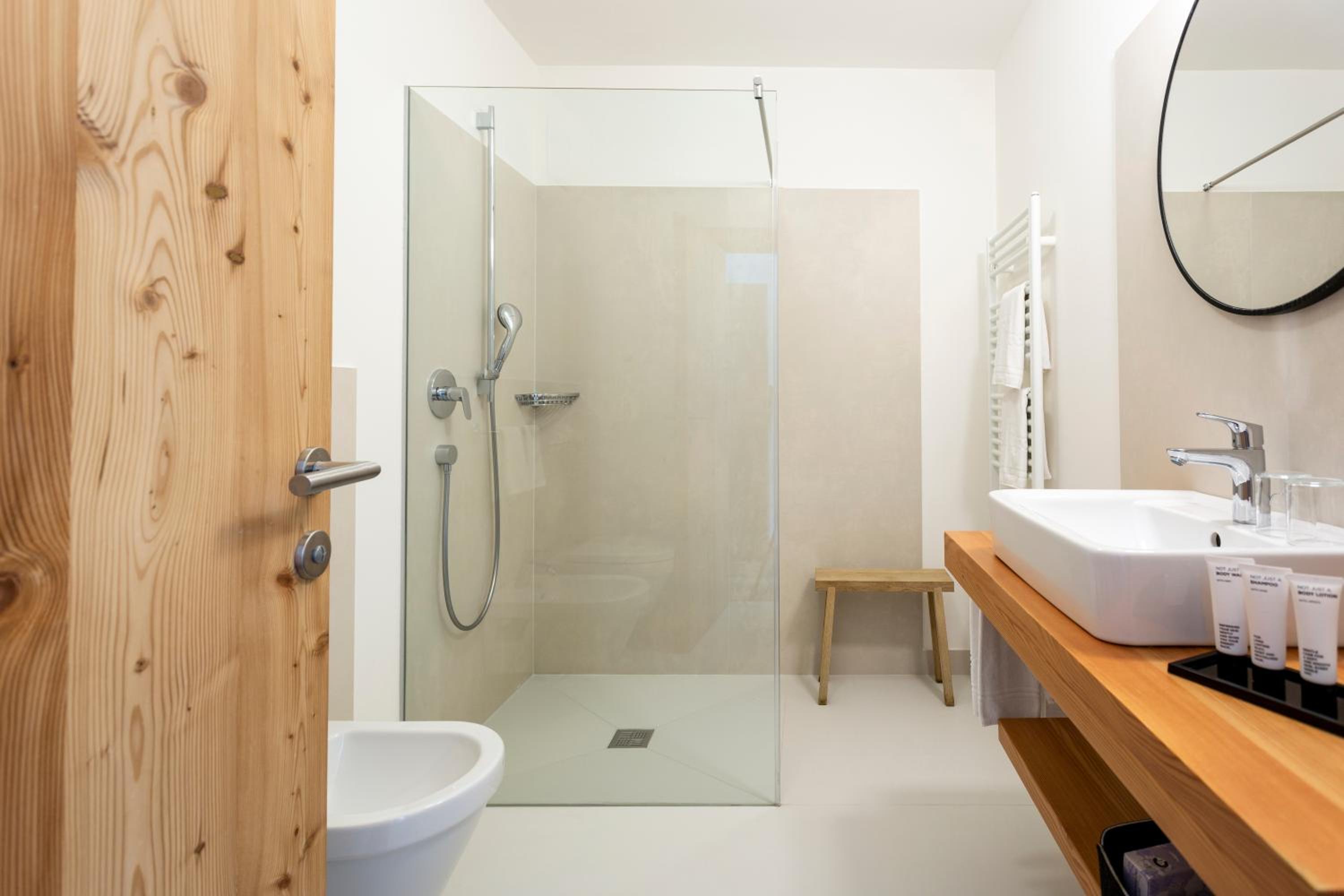 Budget Double or Twin Room - Photo 2