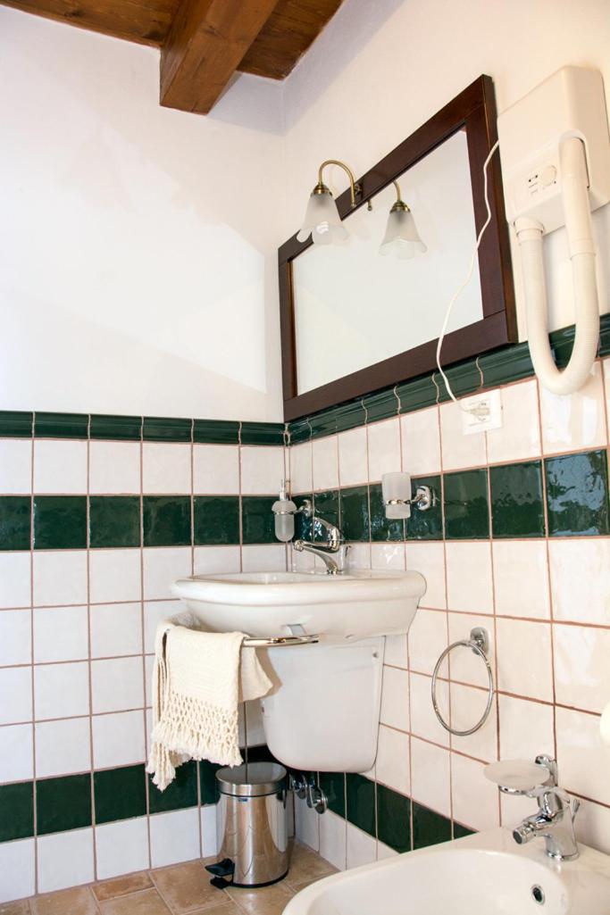 Double Room - Photo 4