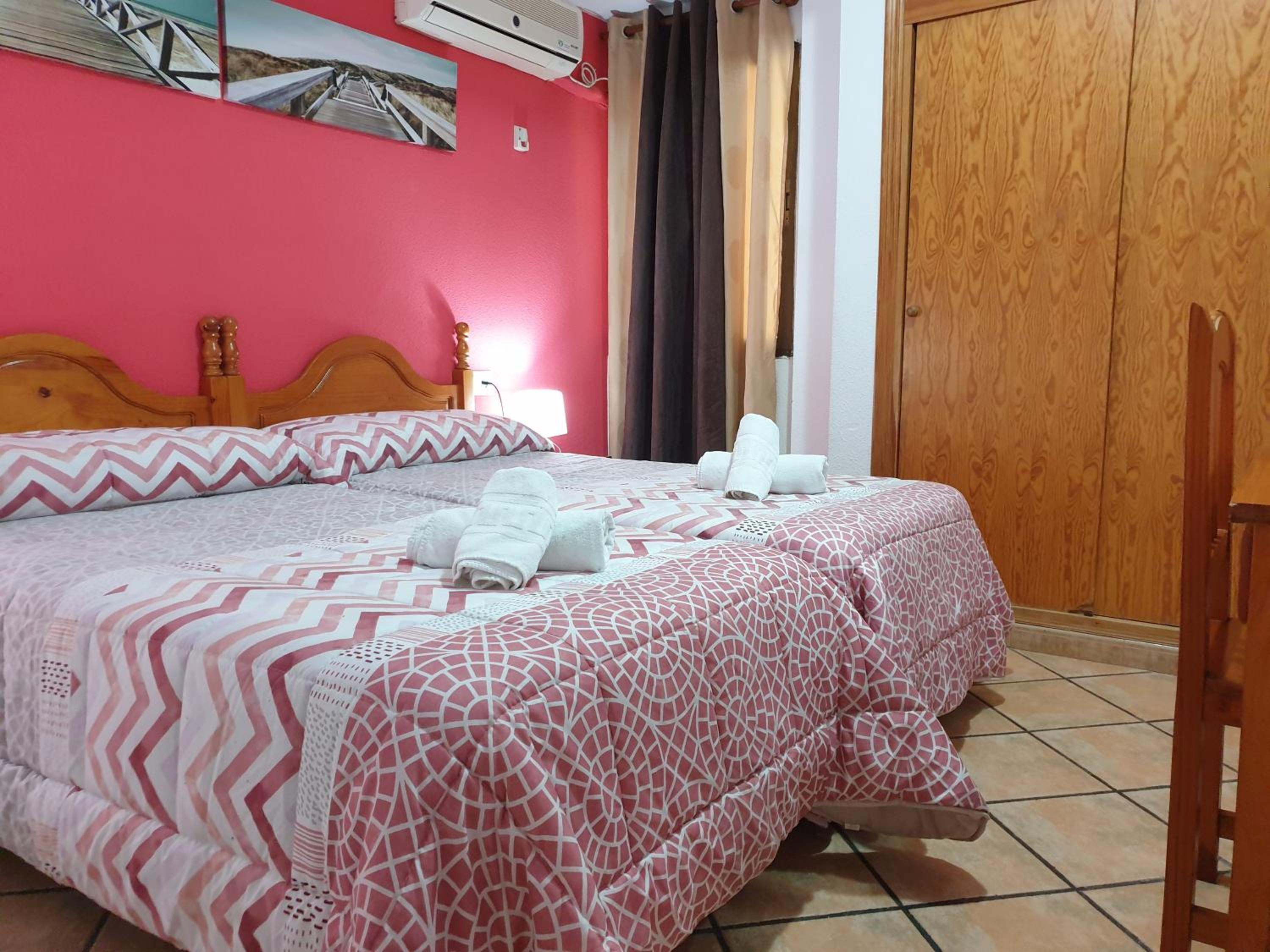 Double Room with Mountain View - Photo 2