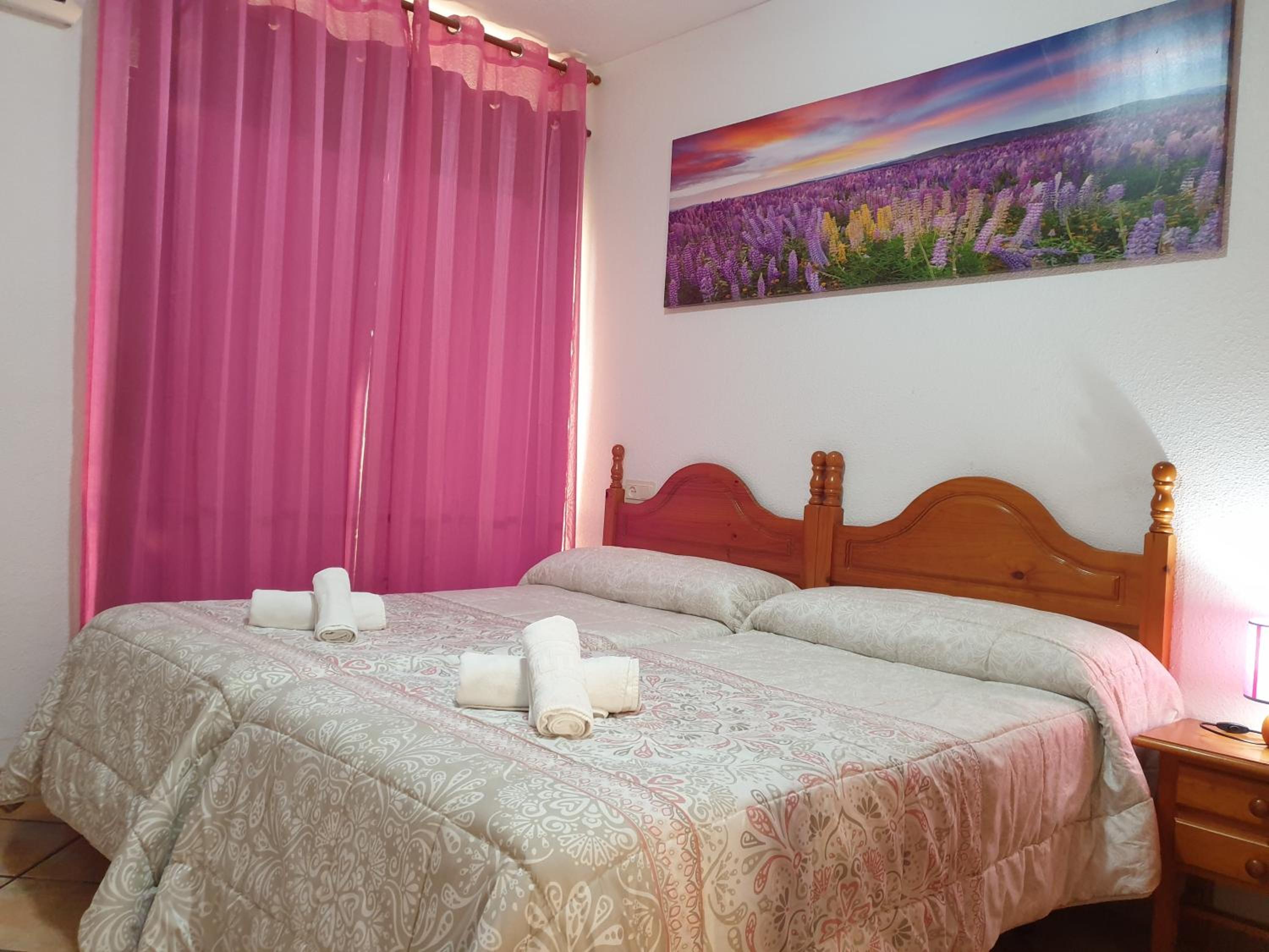 Double Room with Balcony and Sea View - Photo 2