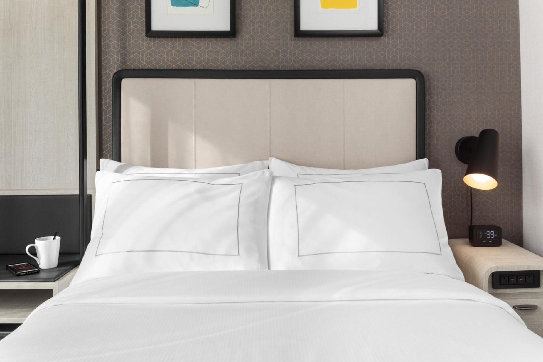Room with Full Bed and Roll-In Shower - Mobility/Communications Accessible