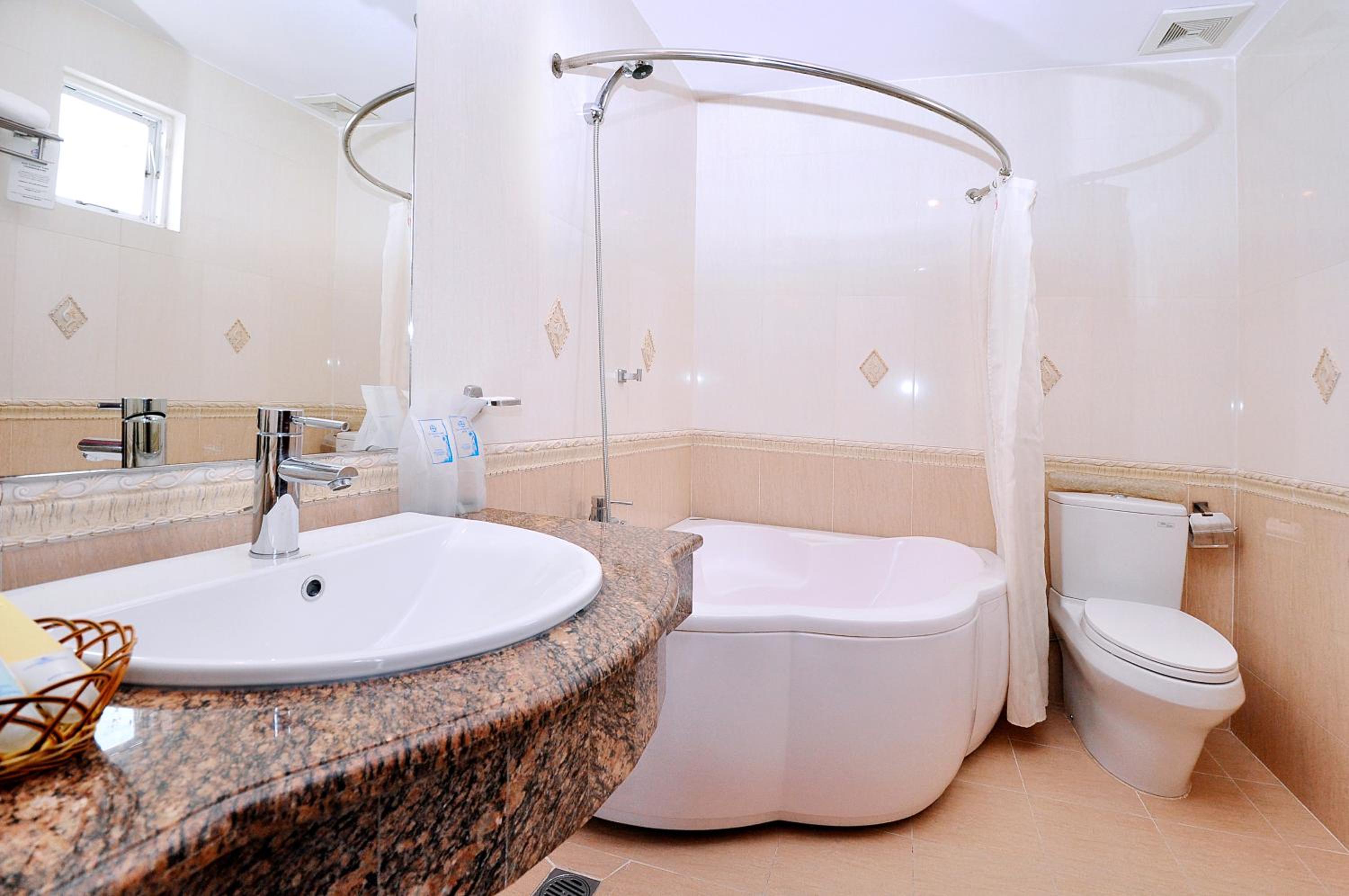 Standard Double Room (No Window) photo 2