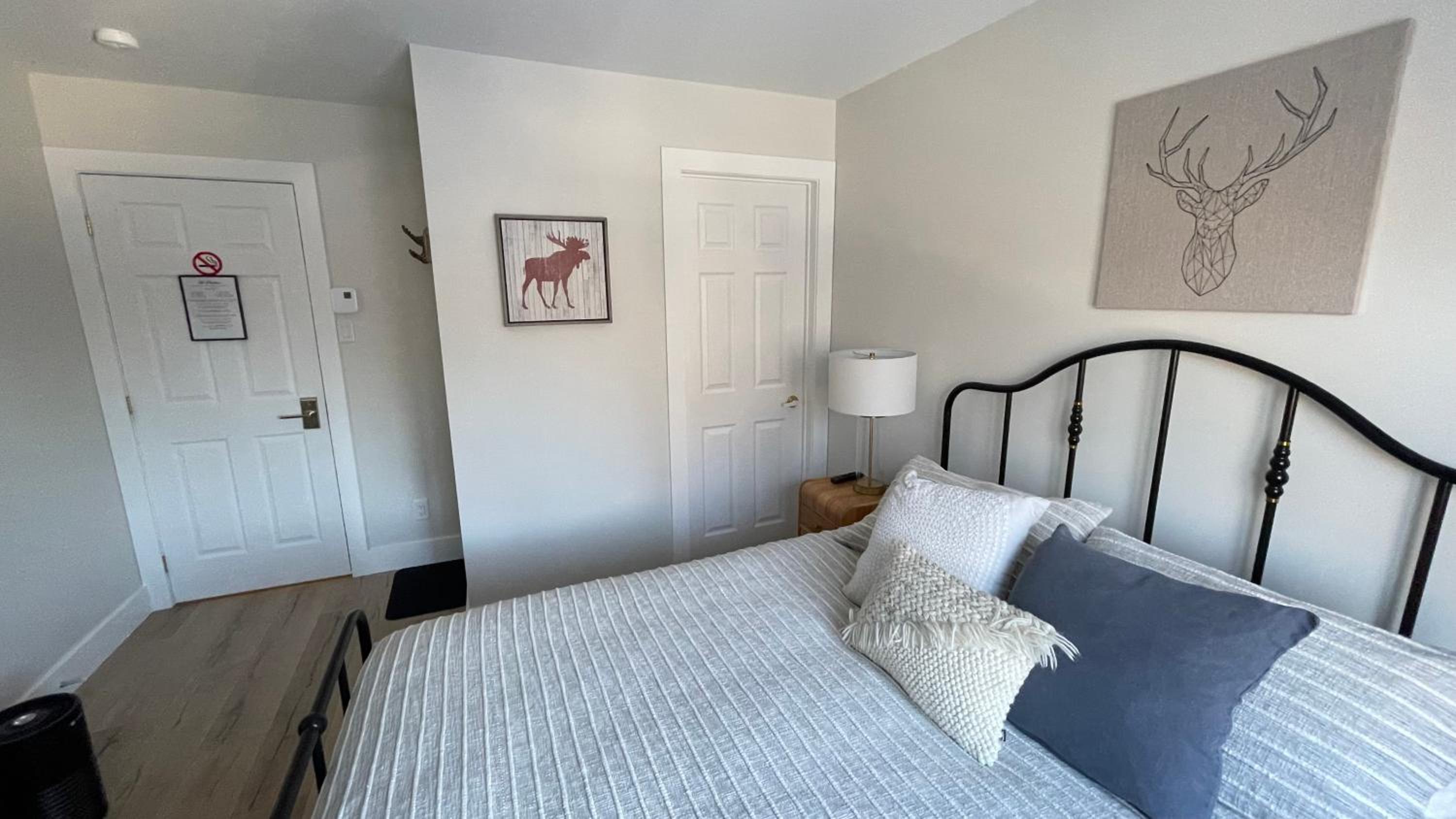 Queen Room - Photo 5