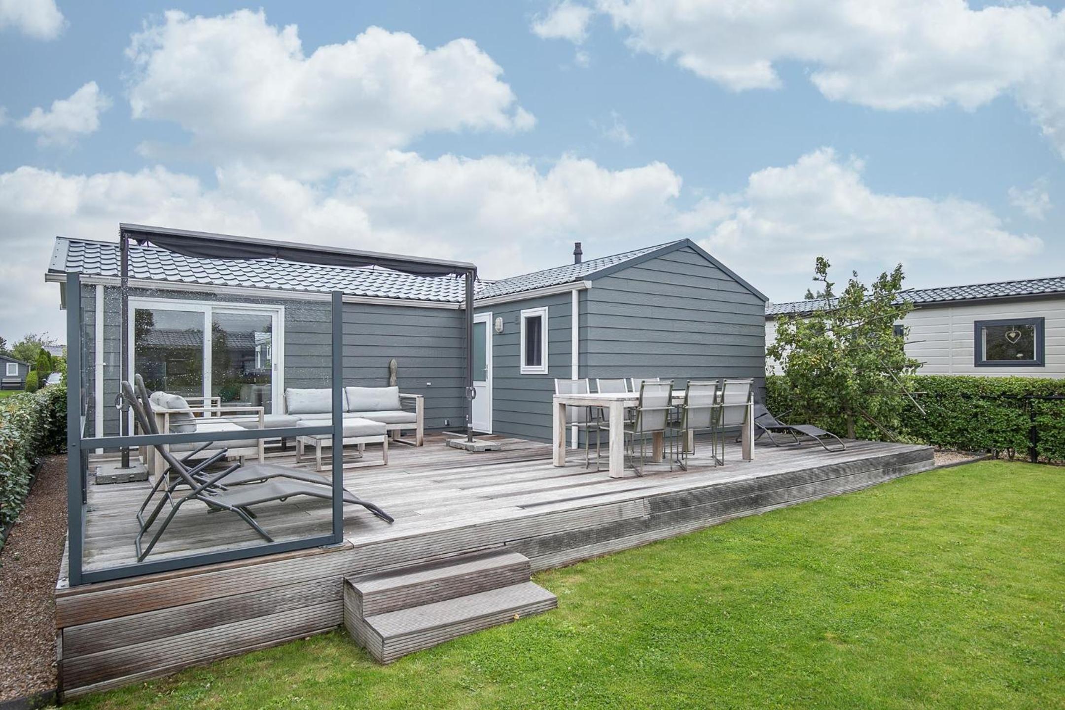 Three-Bedroom Chalet photo 3