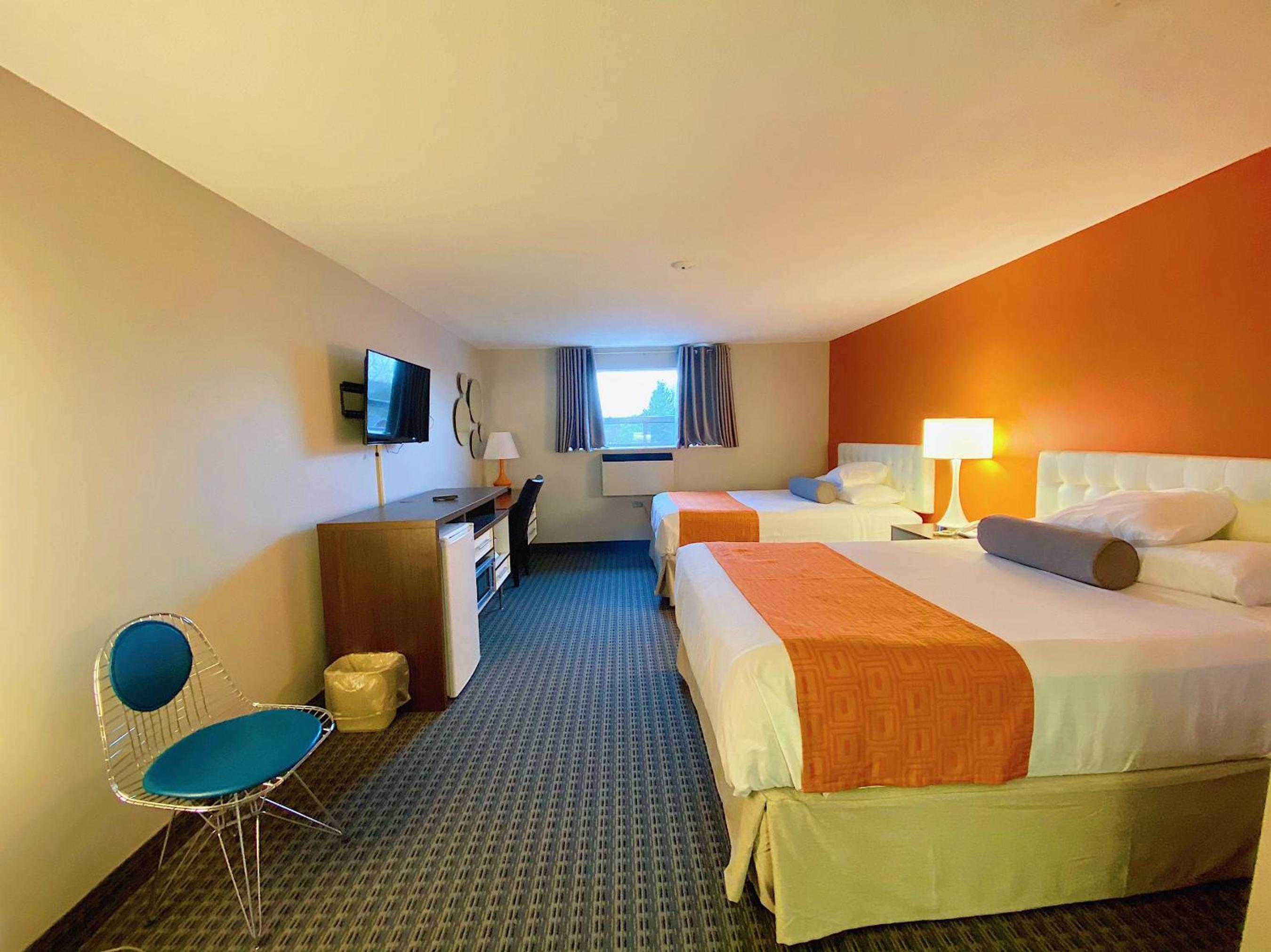 Queen Room with Two Queen Beds - Non-Smoking