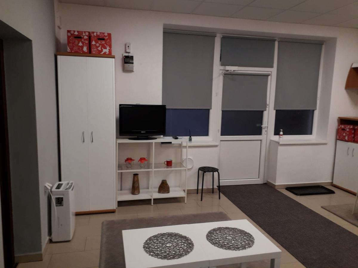 One-Bedroom Apartment - Photo 1