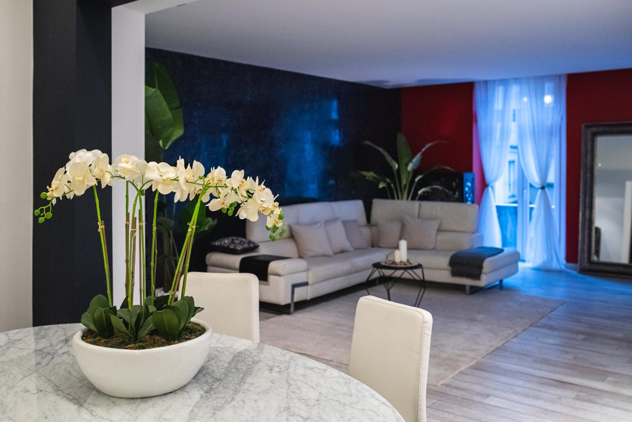 Two-Bedroom Apartment - Photo 1