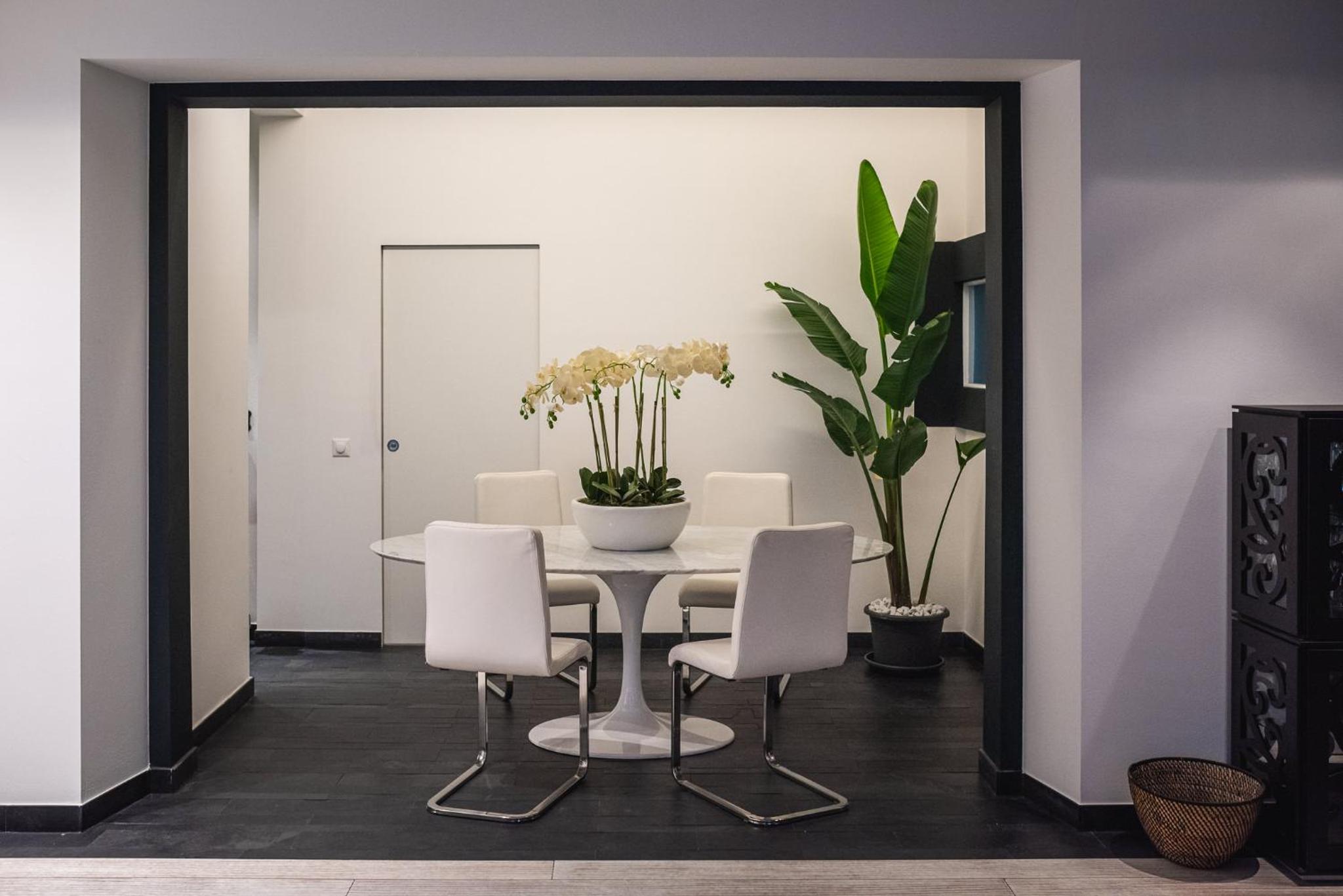 Two-Bedroom Apartment - Photo 15