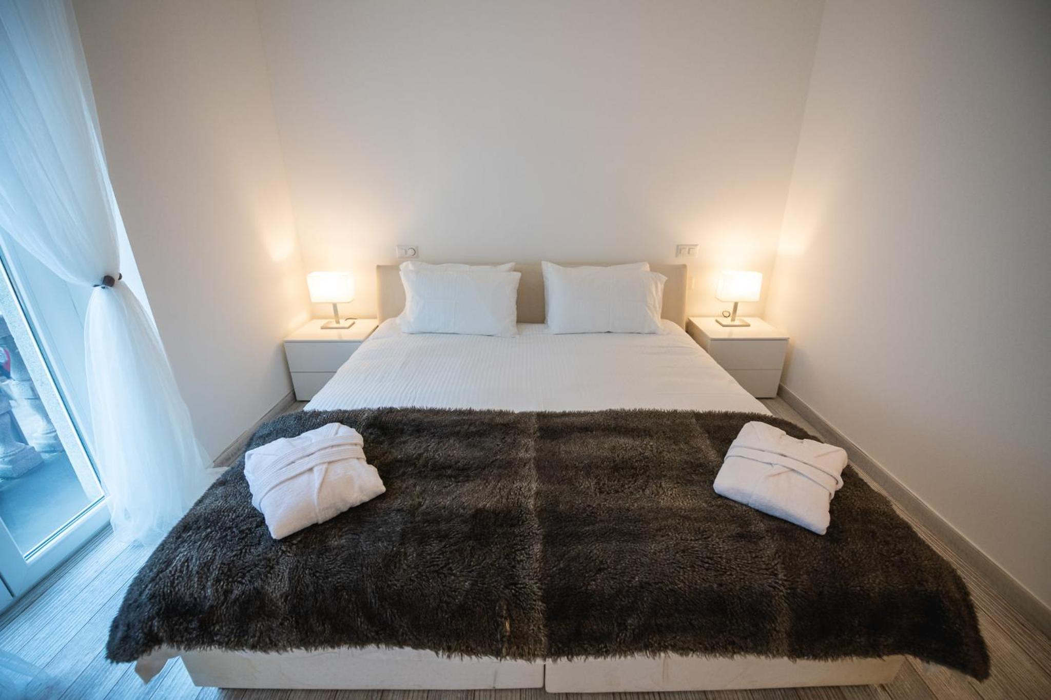 Two-Bedroom Apartment - Photo 21