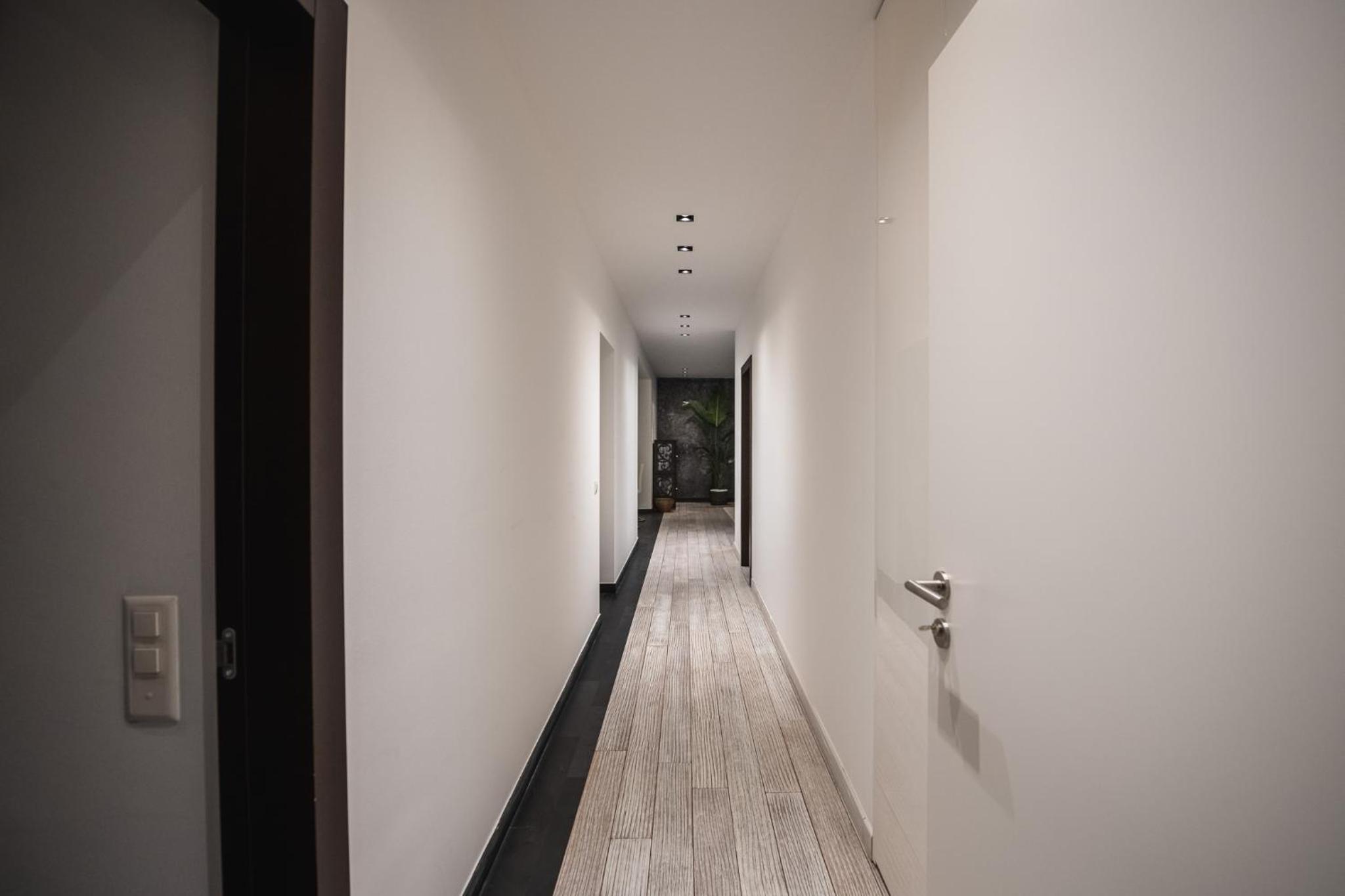 Two-Bedroom Apartment - Photo 7