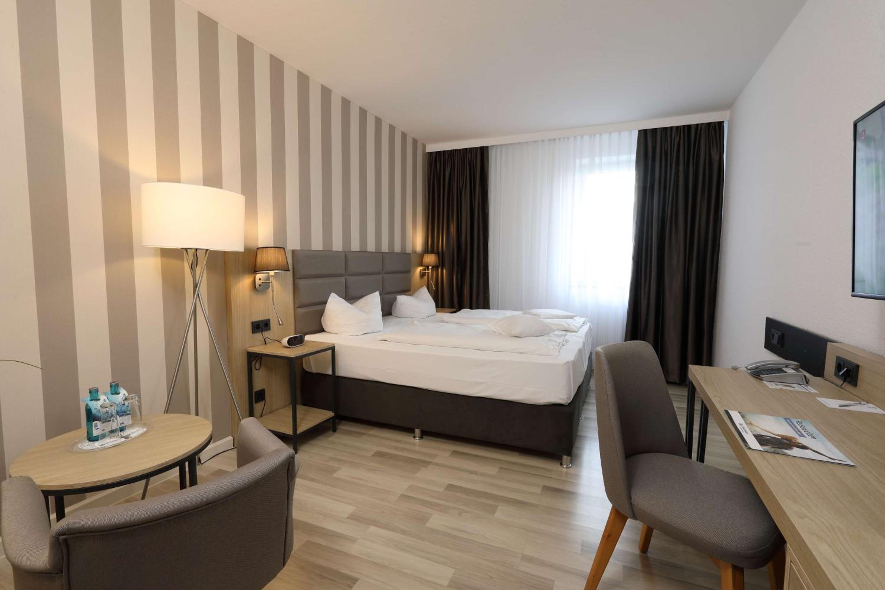 Standard Double Room - Photo 1