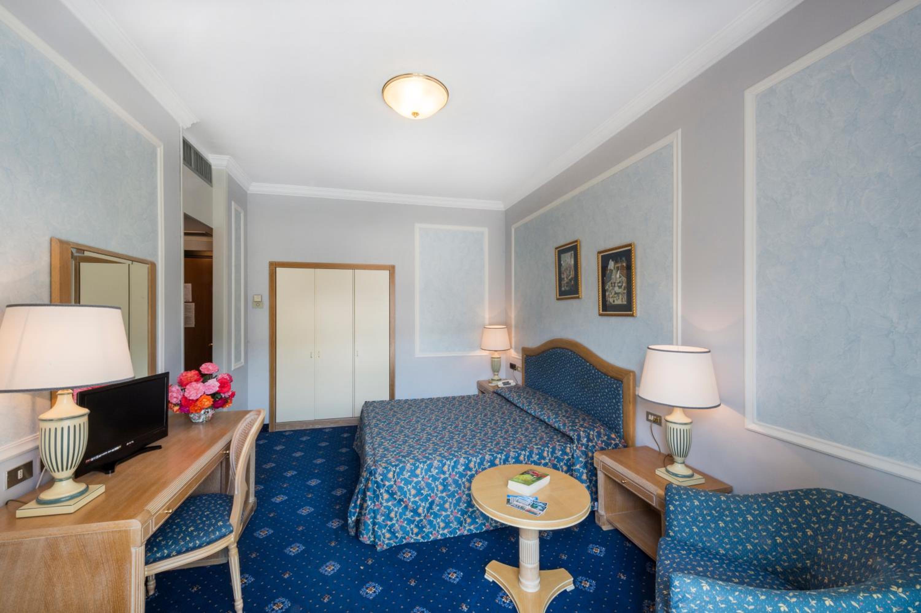 Superior Double Room - Photo 9