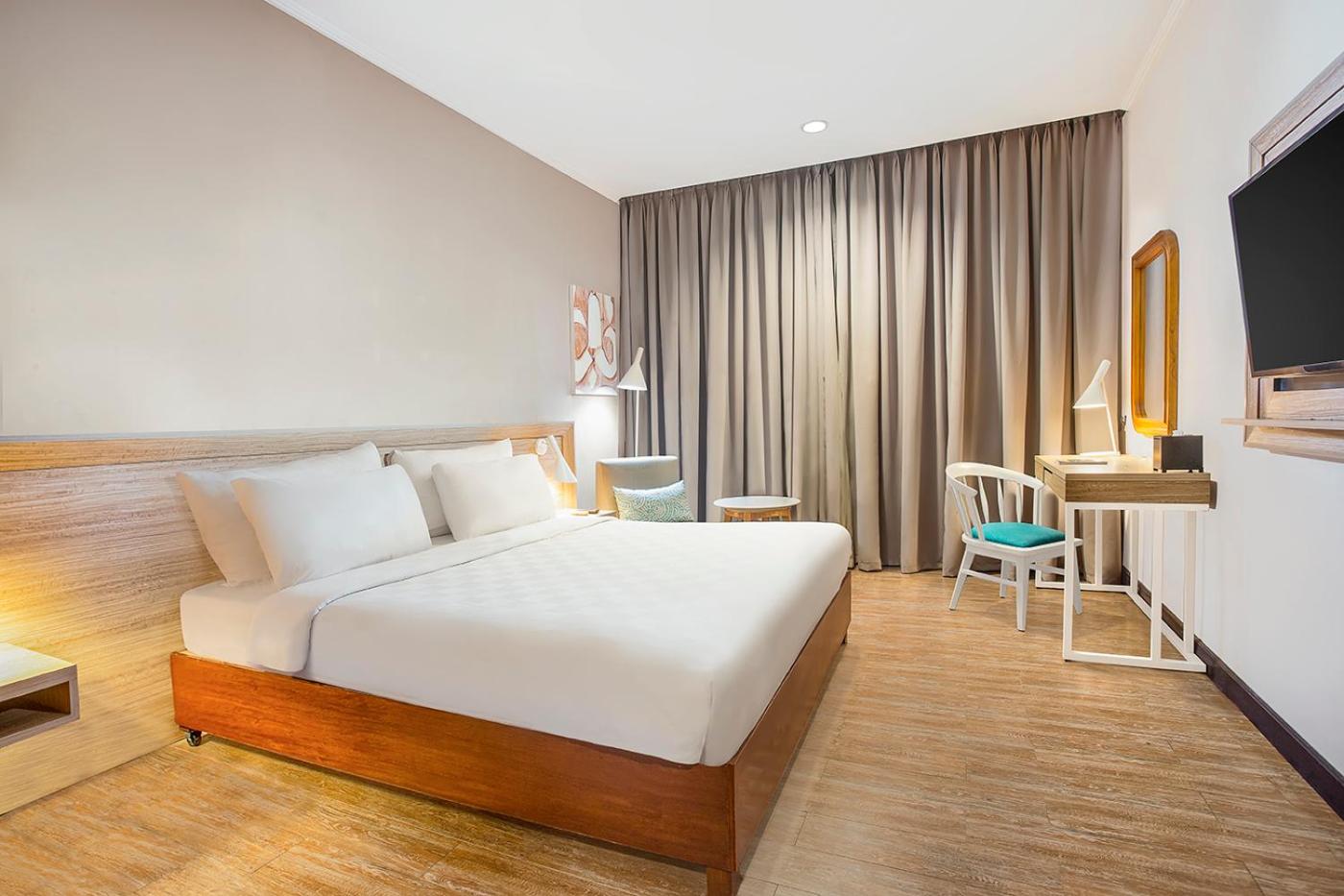 Deluxe Room - Photo 5