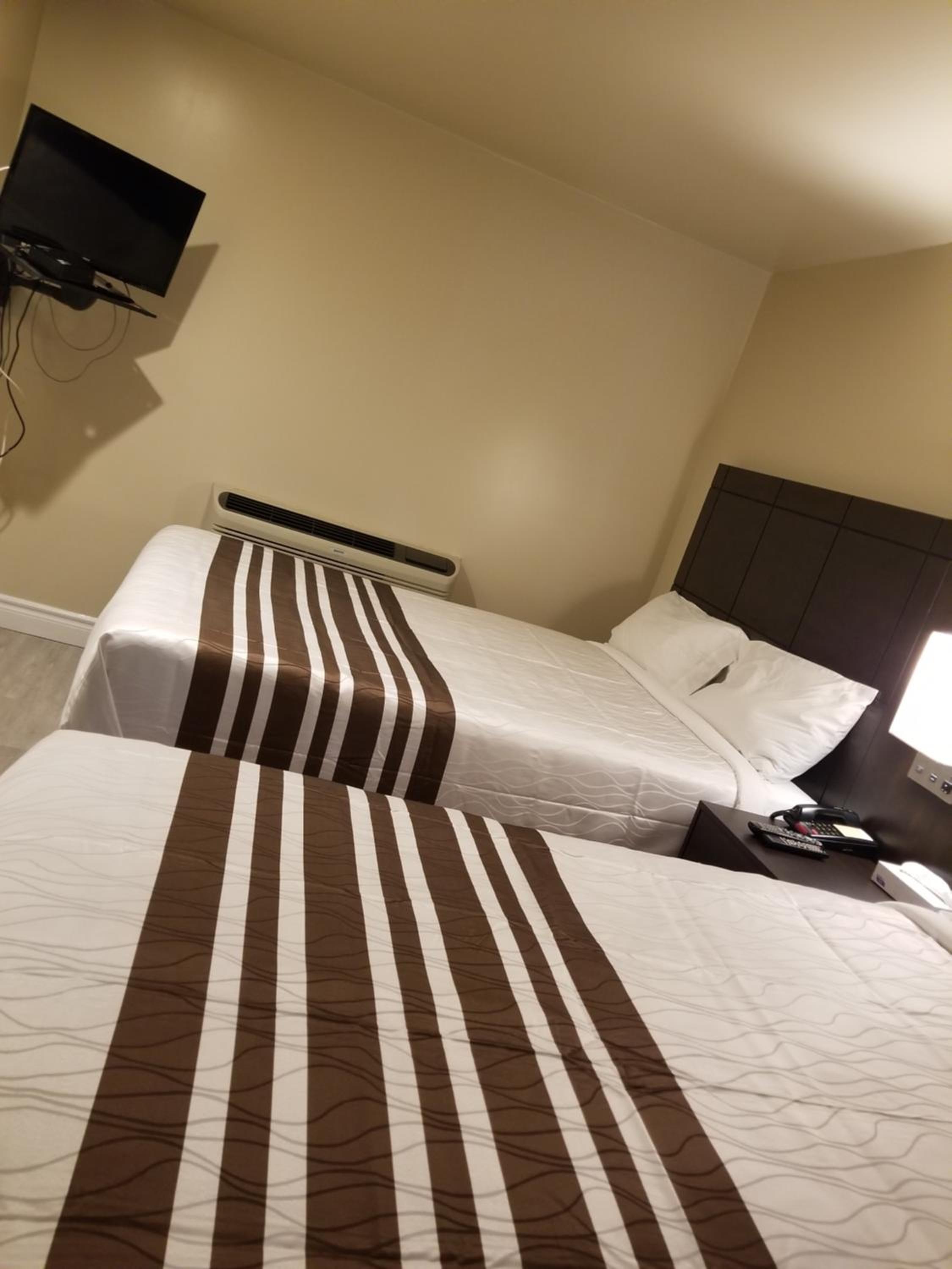 Standard Queen Room - Photo 3