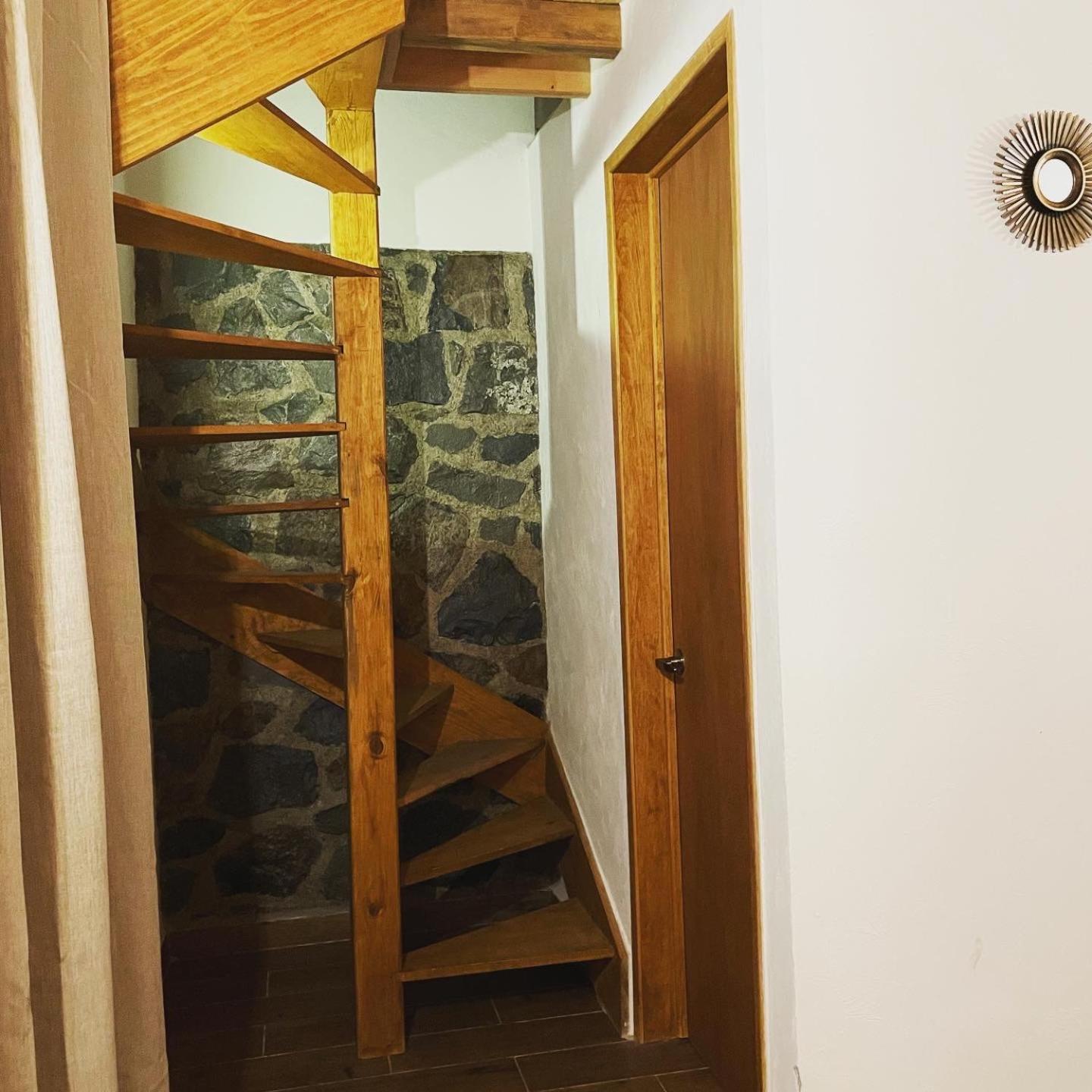 Superior Bungalow - Photo 2