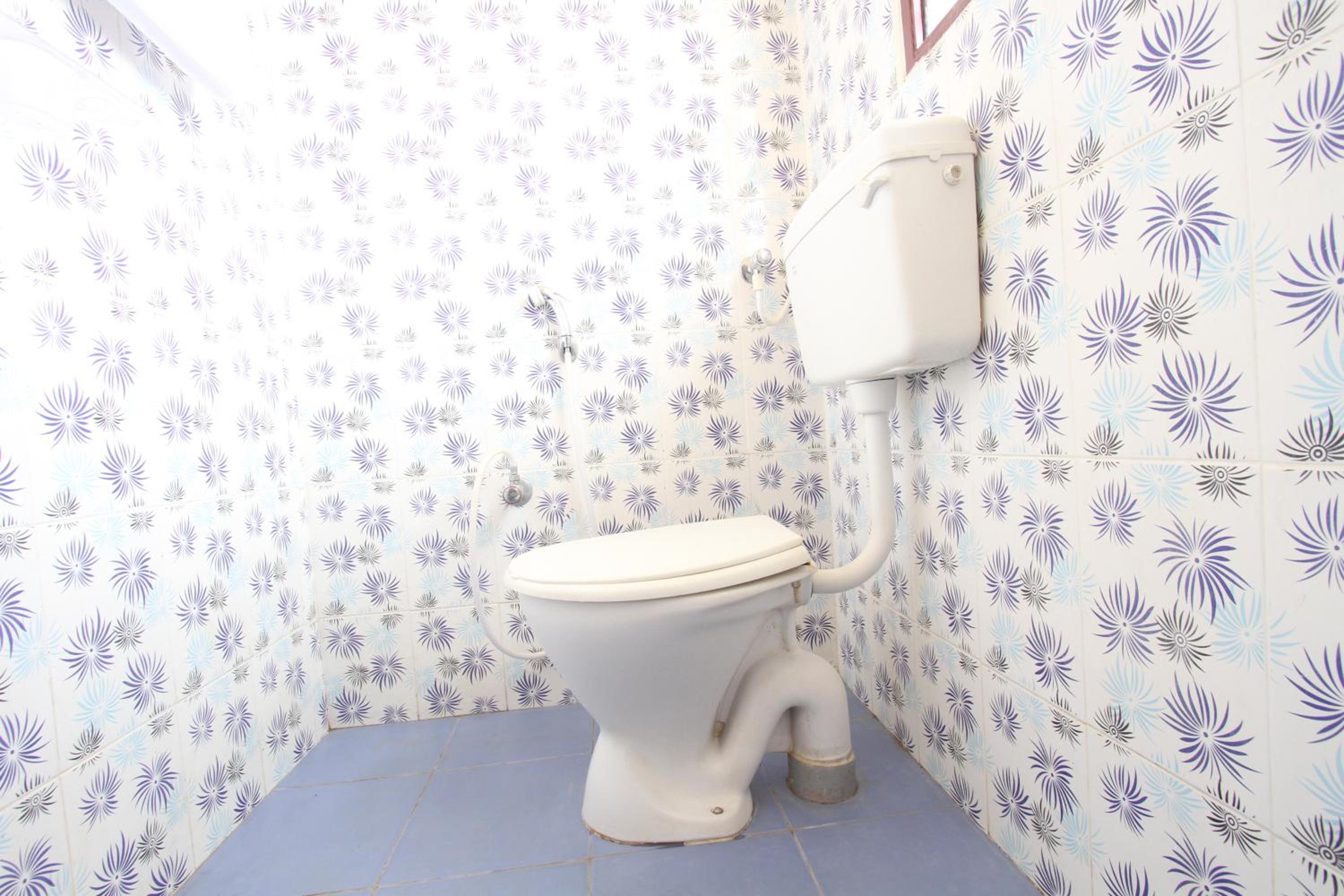 Two-Bedroom Apartment - Photo 10