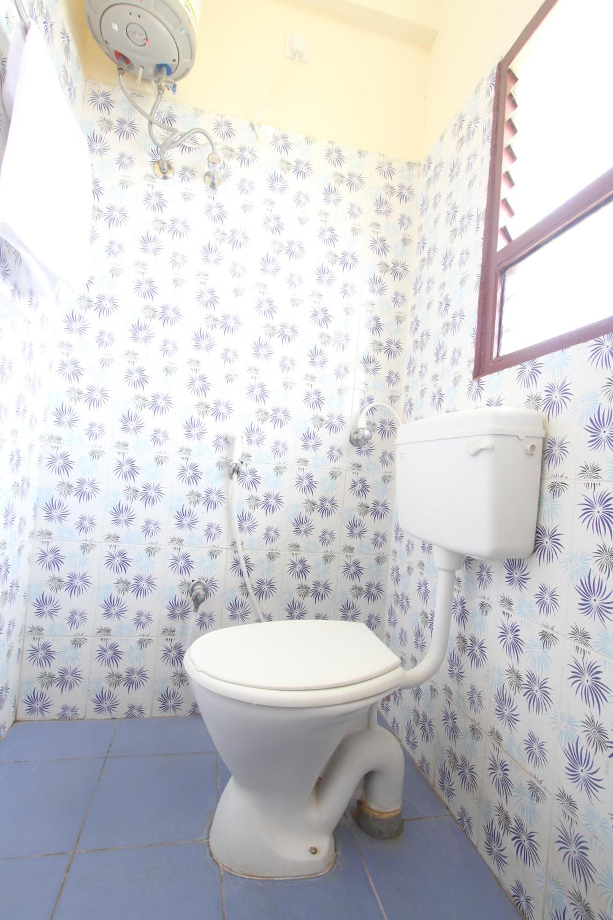Two-Bedroom Apartment - Photo 14