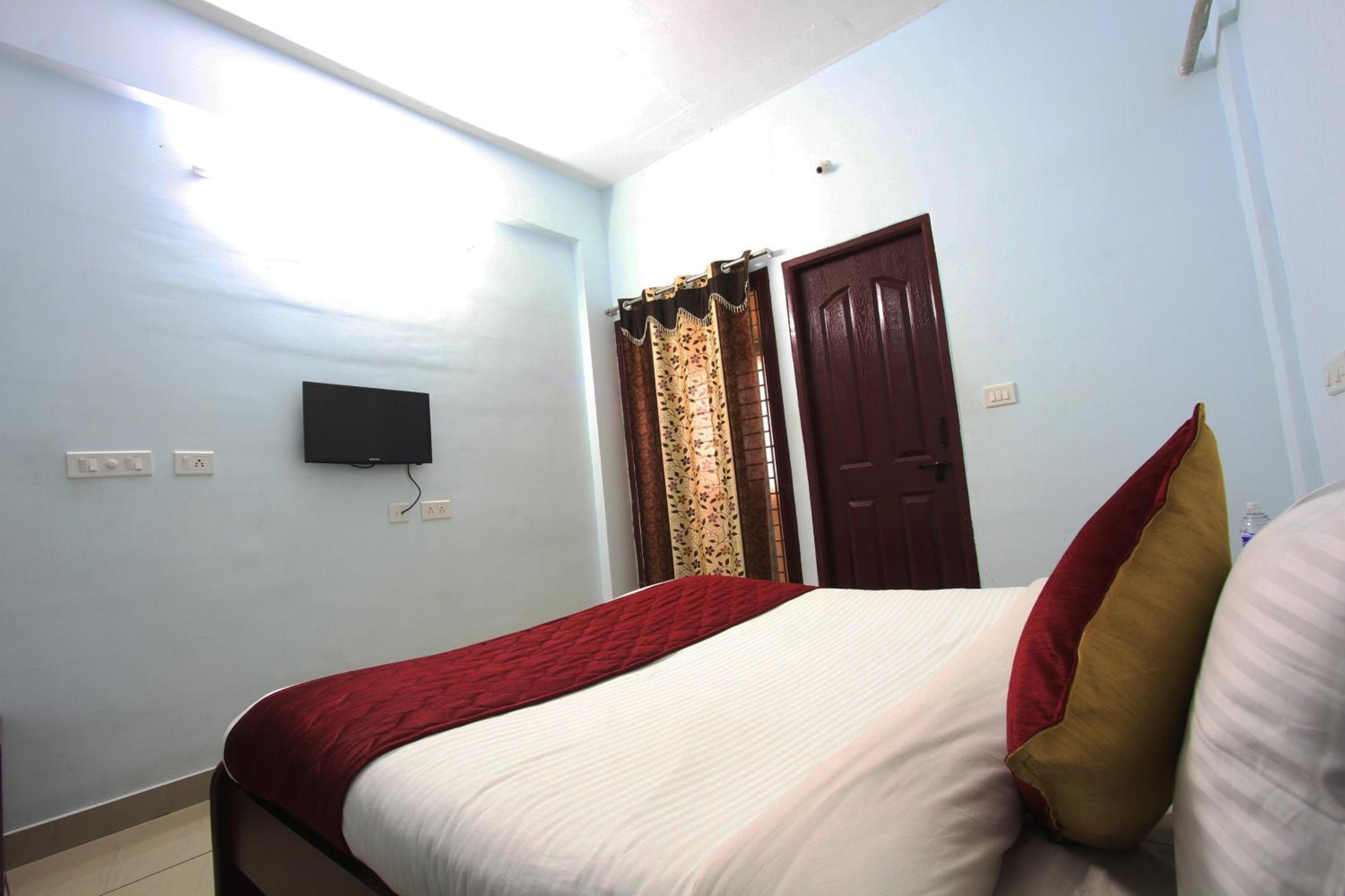 Two-Bedroom Apartment - Photo 6