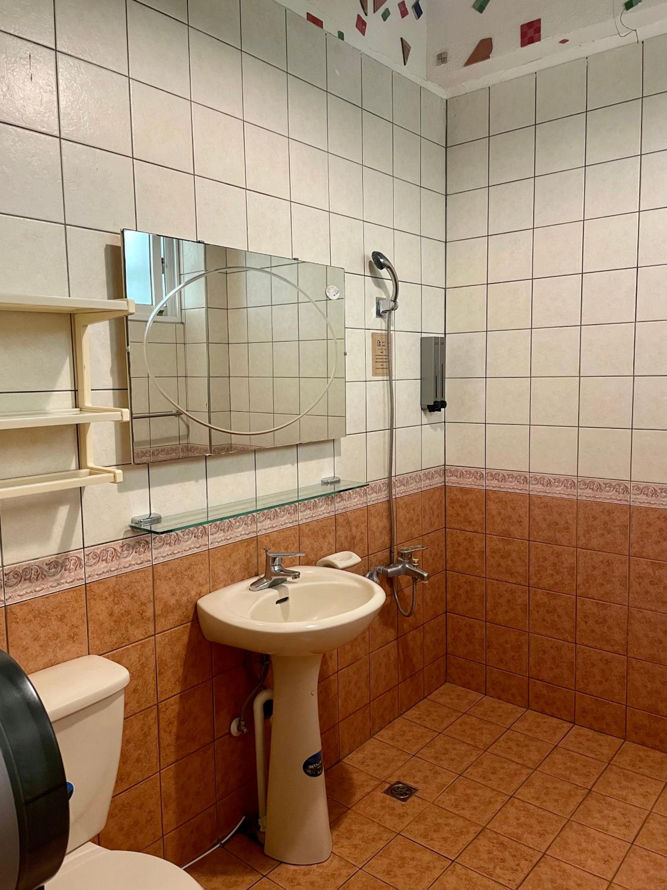 Double or Twin Room with Private External Bathroom photo 2