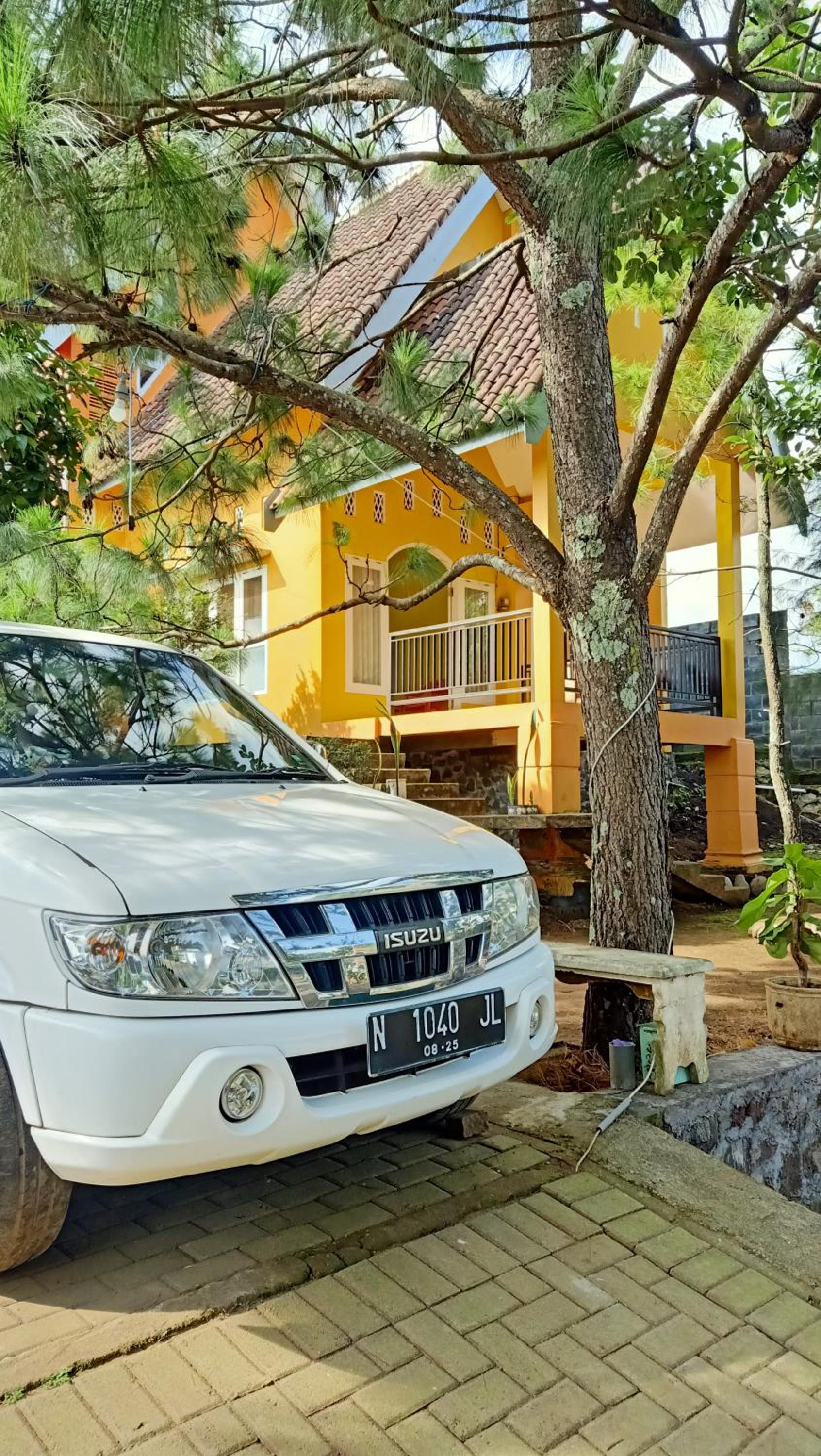Three-Bedroom House - Photo 19
