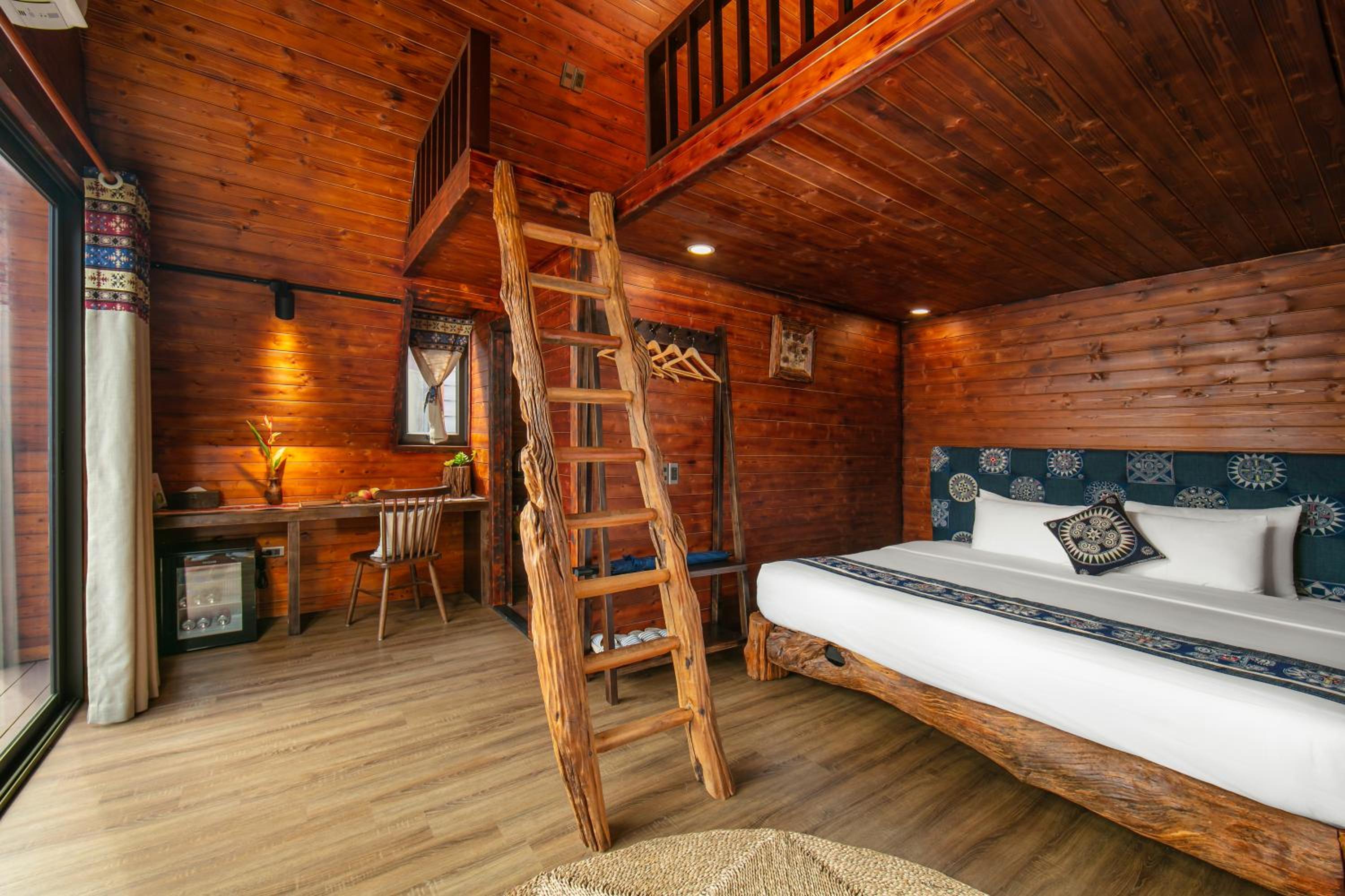 Deluxe Double Or Twin Room With Lake View