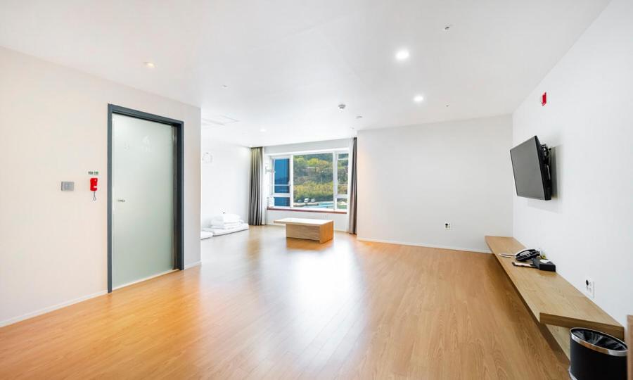 Family Ondol Room with Mountain Room