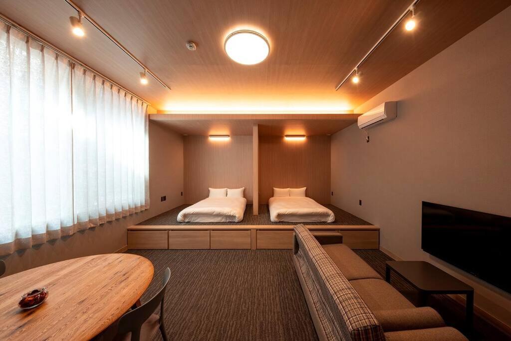 One-Bedroom Apartment - Photo 1