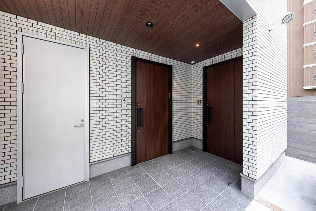 One-Bedroom Apartment - Photo 12