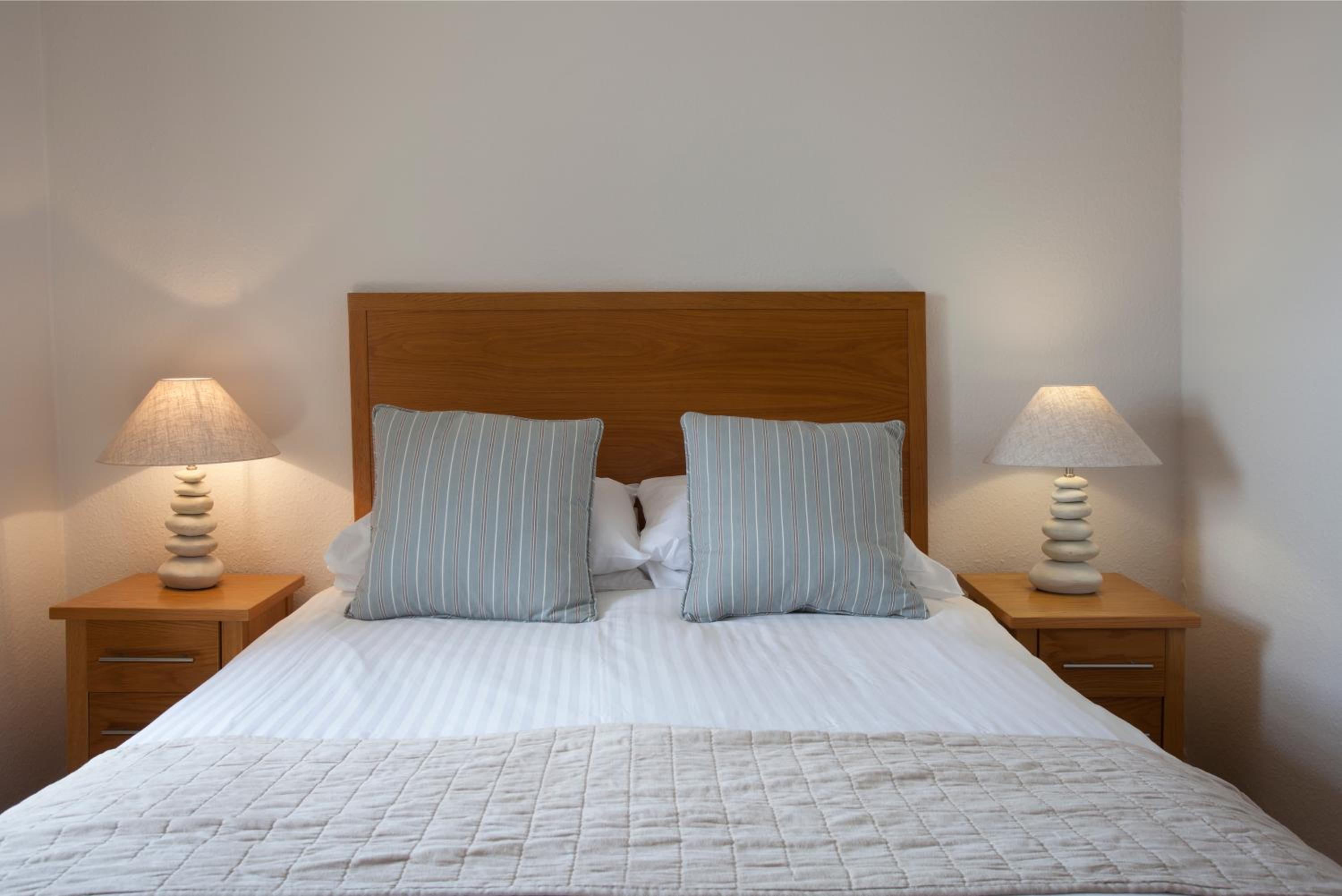Double Room - Photo 8