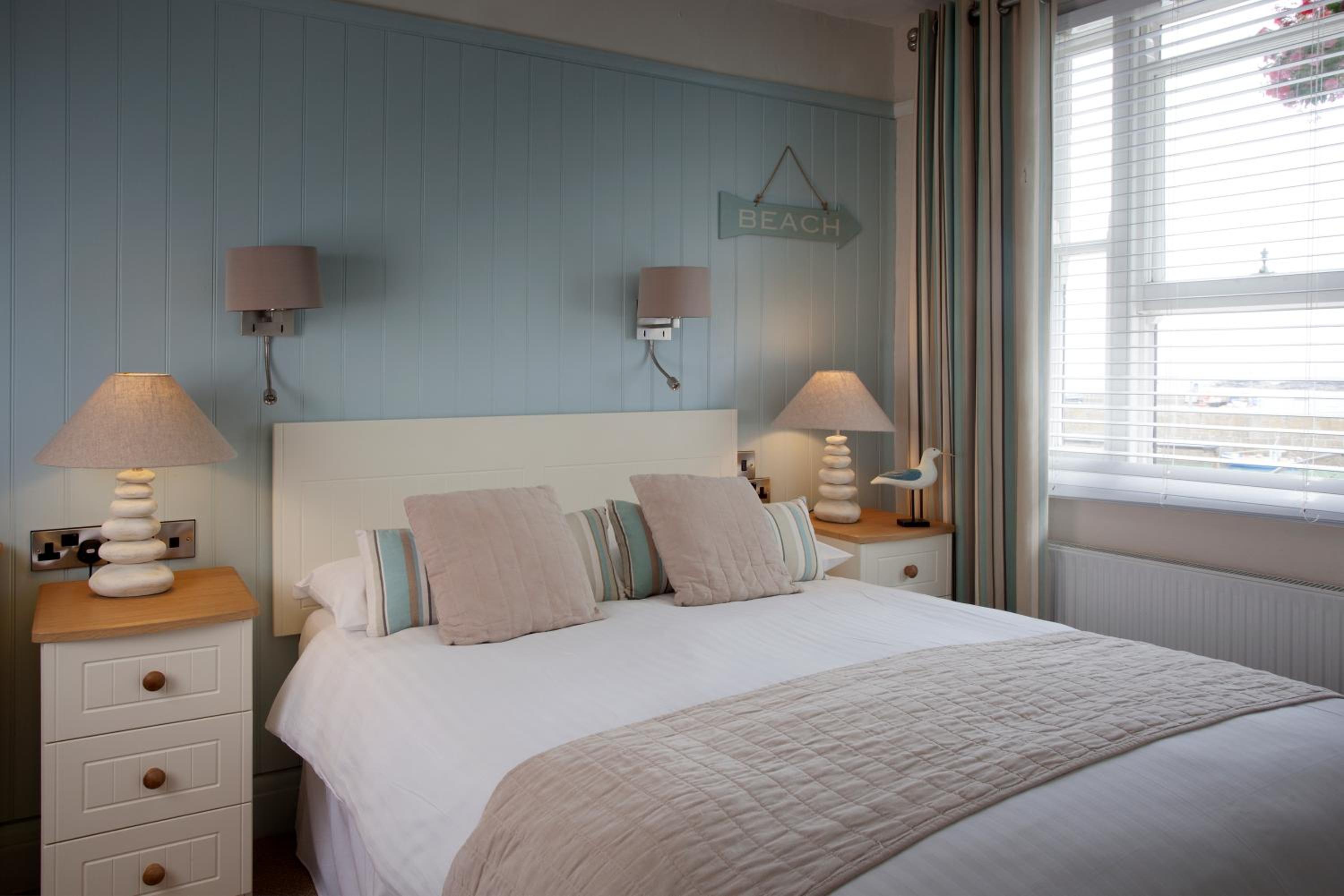 Double Room - Photo 6