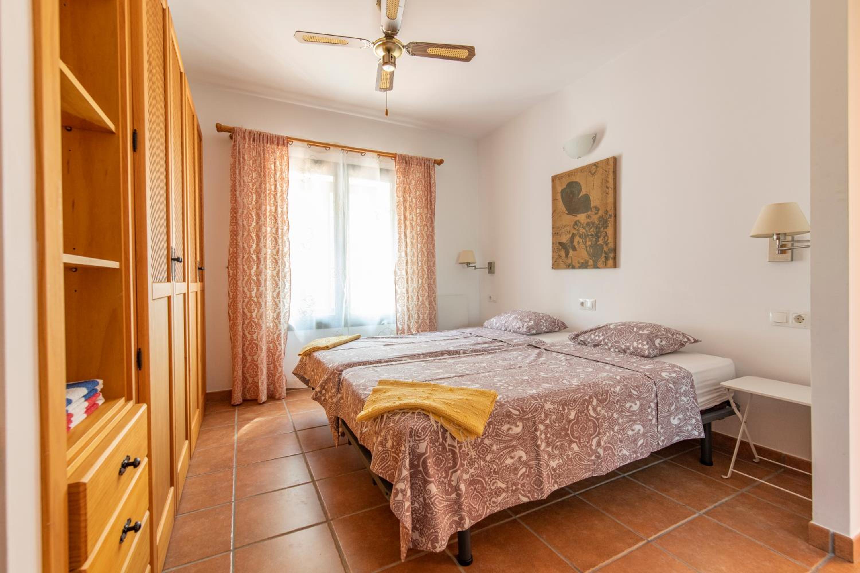 One-Bedroom House photo 2