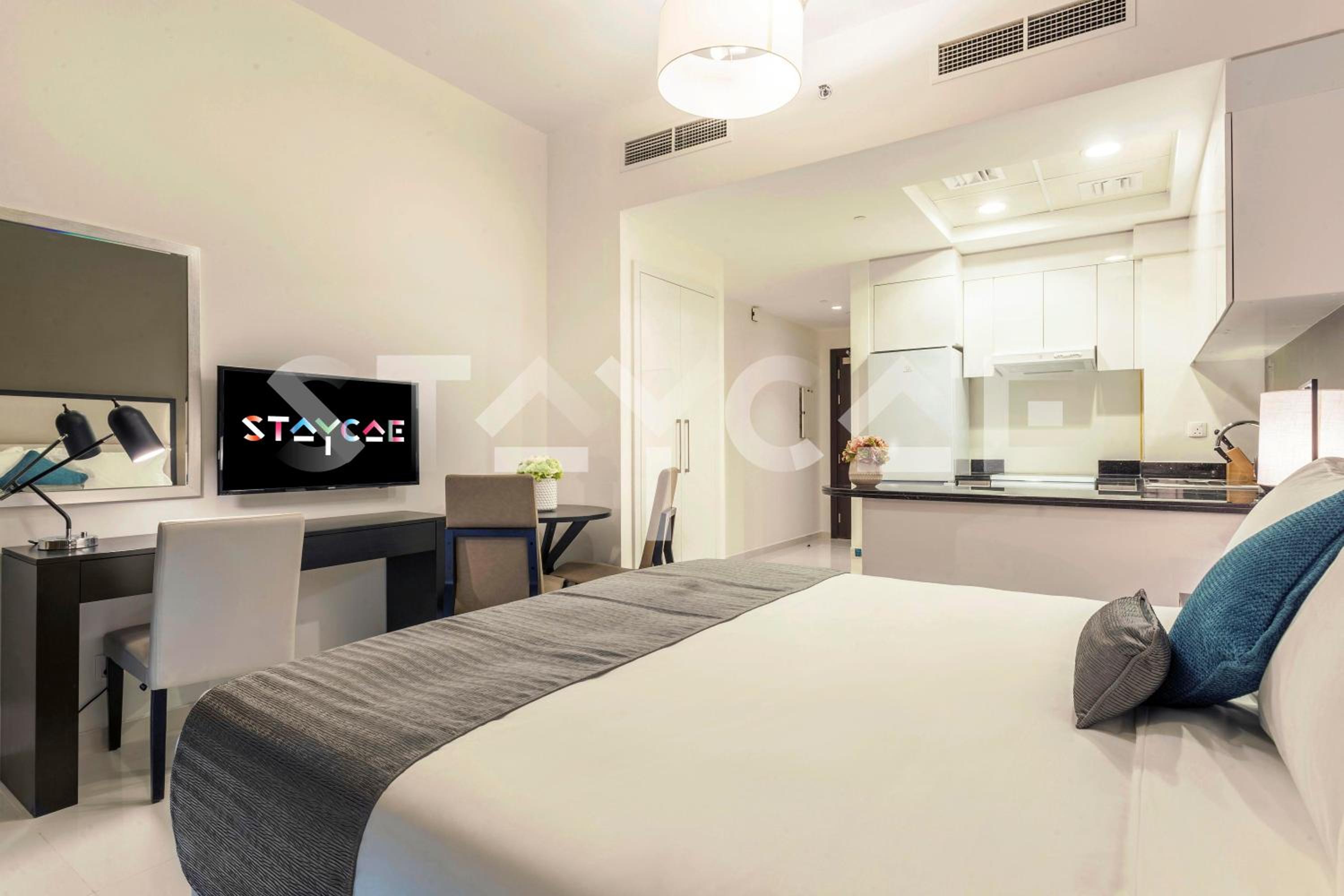 Studio Apartment photo 2