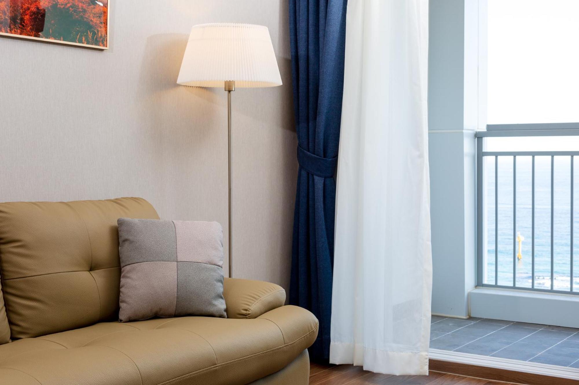 Queen Suite with Sea View - Photo 1