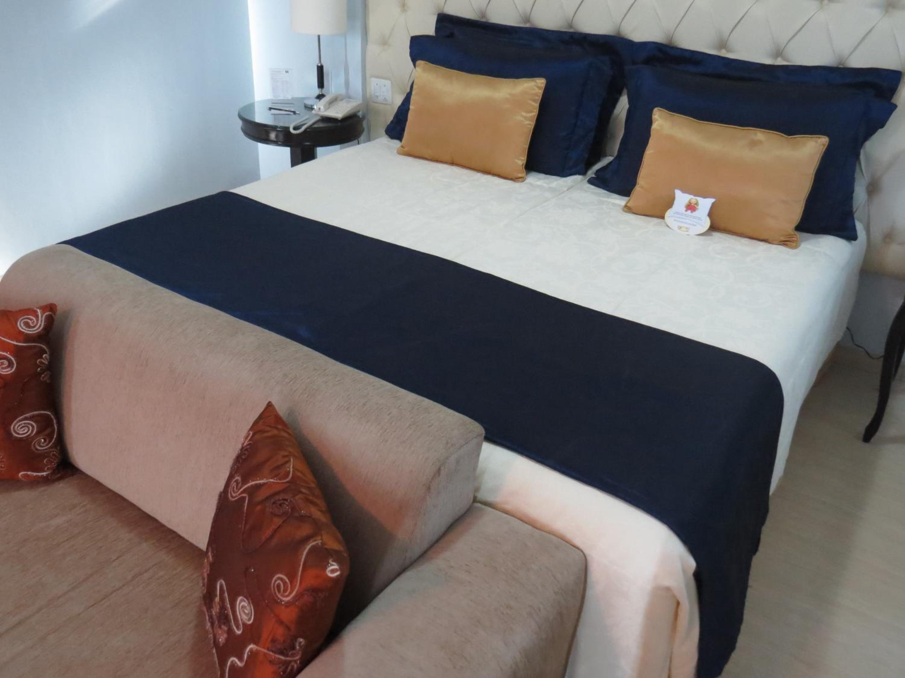 Senior Suite - Photo 16