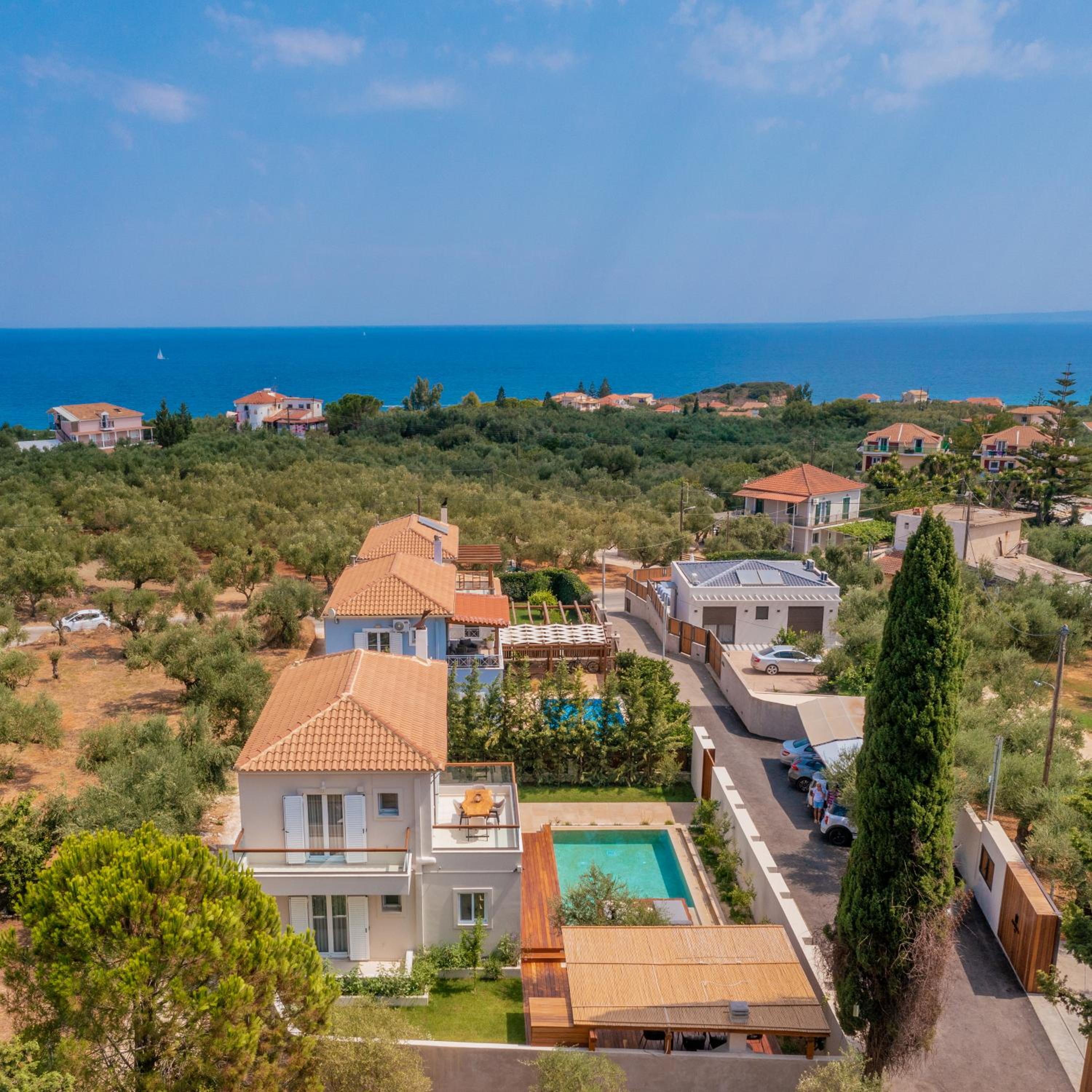 Villa with Private Pool photo 3