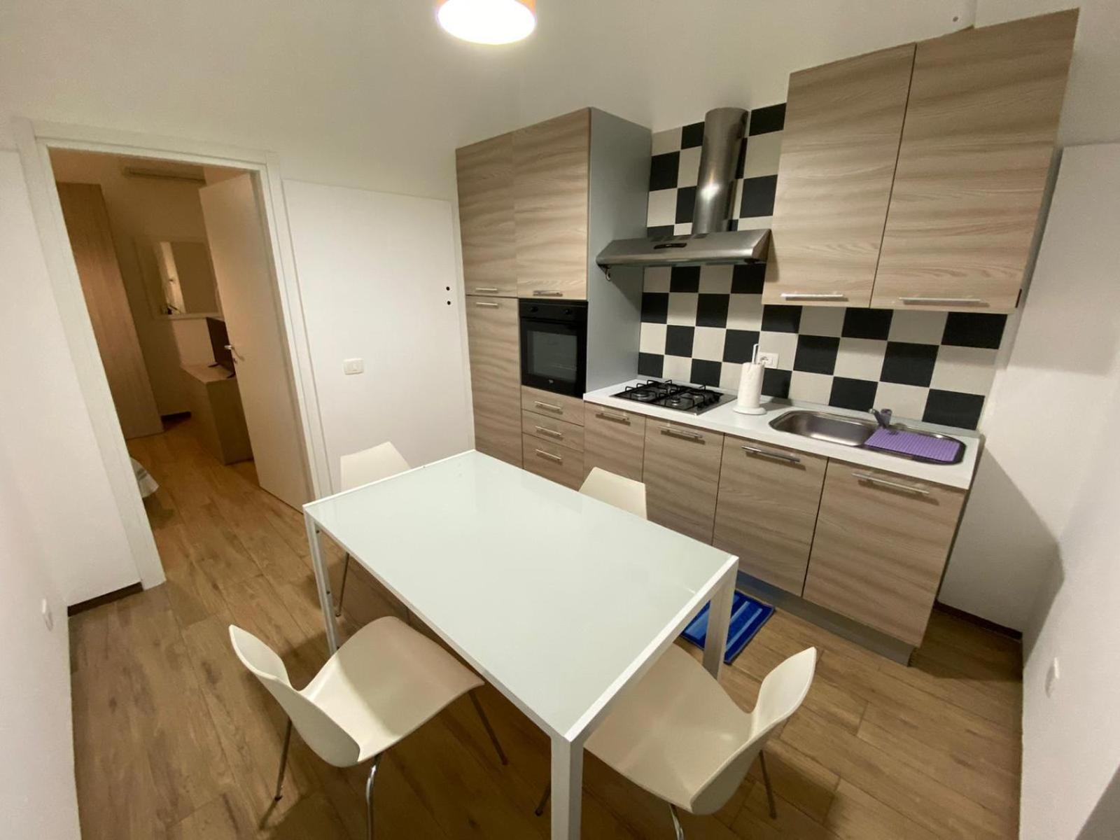 One-Bedroom Apartment - Photo 4