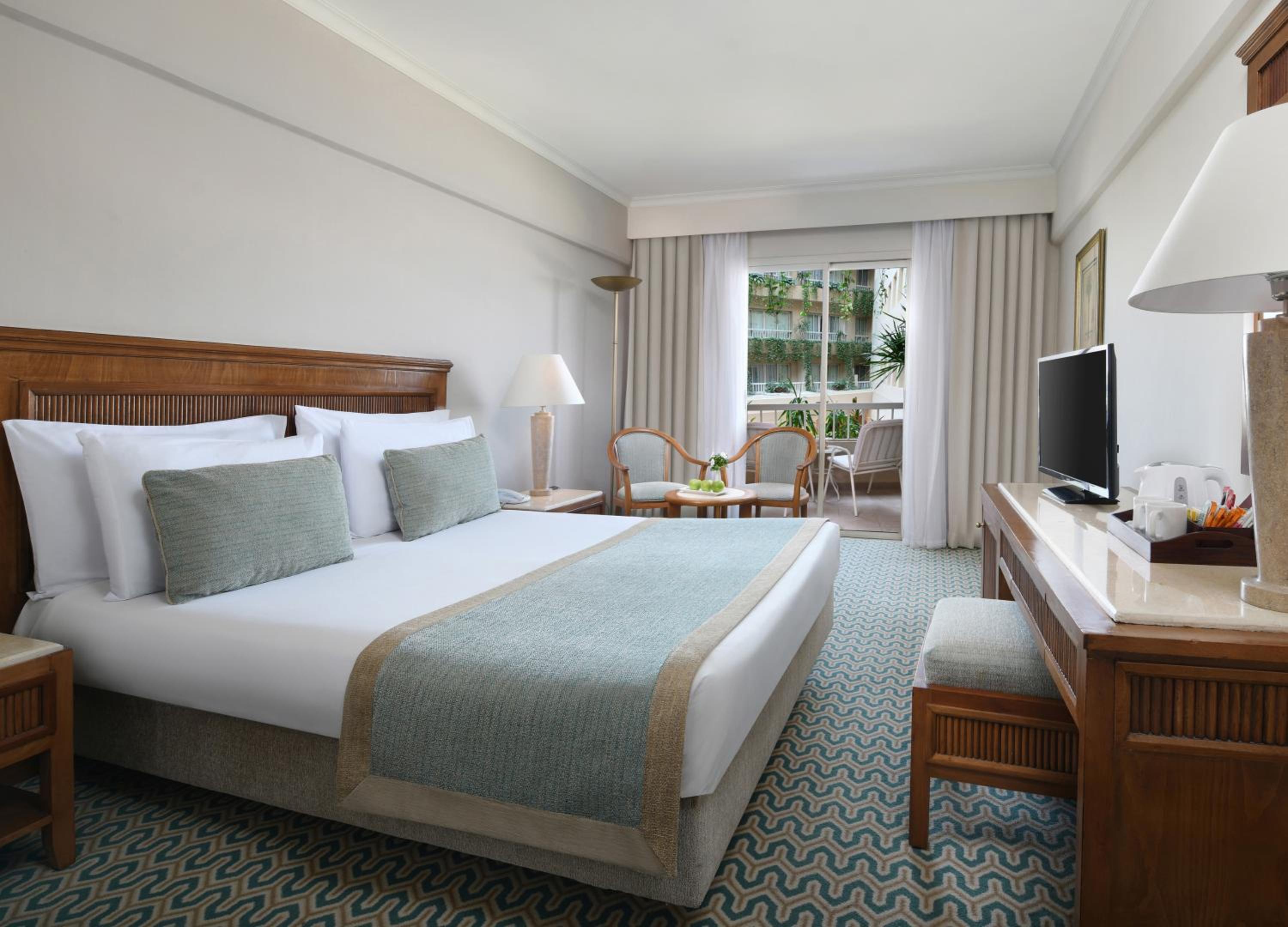 Standard Queen or Twin Bed Lobby View - Photo 2