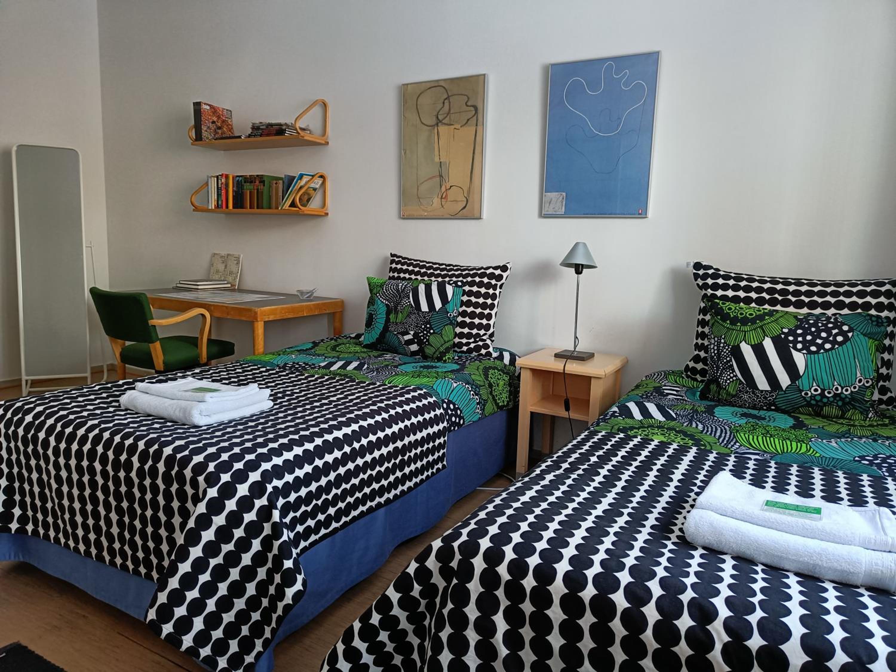 Two-Bedroom Apartment - Photo 6
