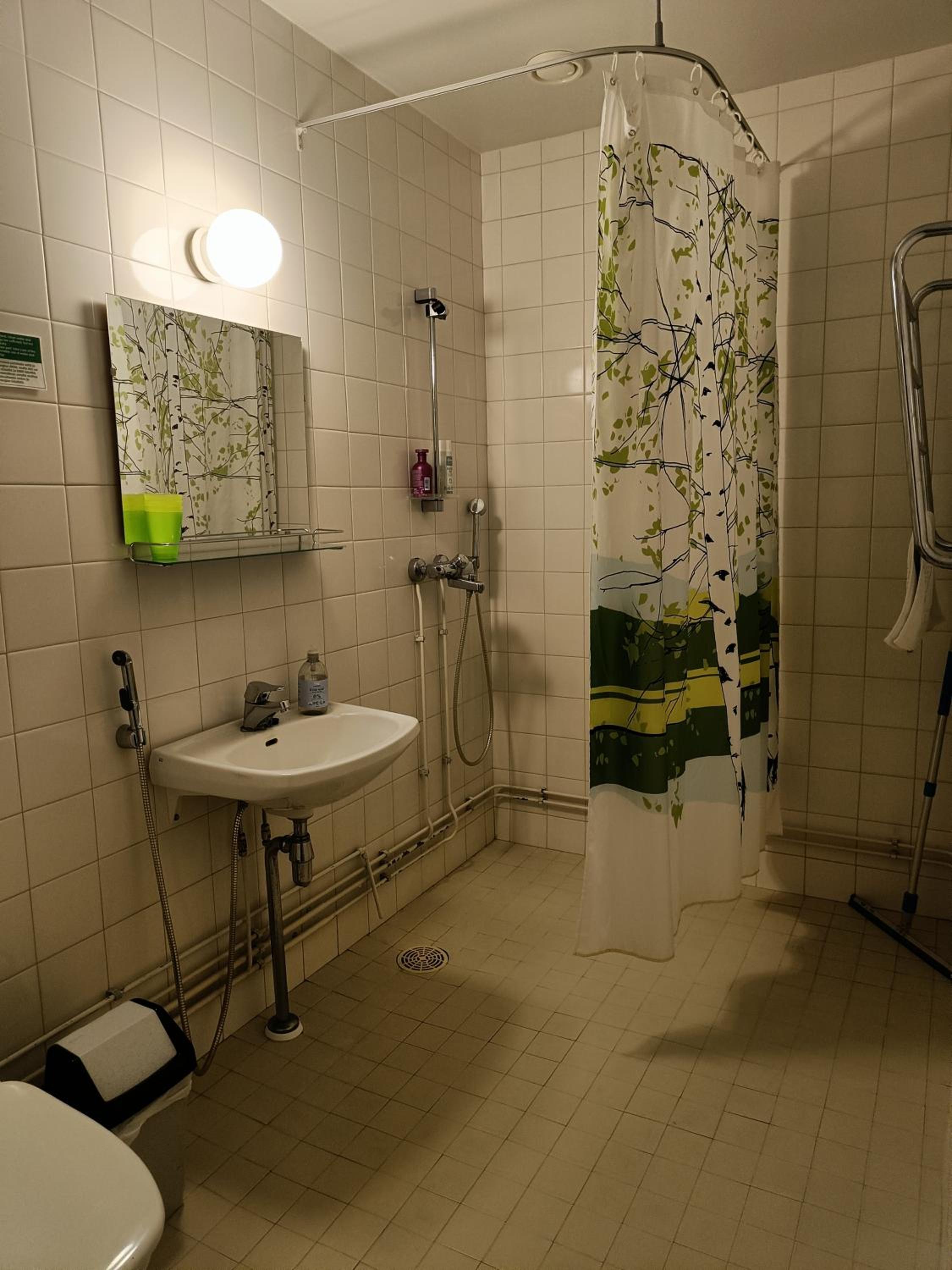 Two-Bedroom Apartment - Photo 7