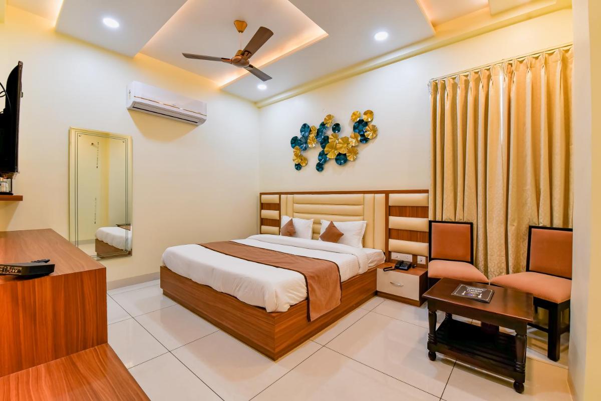 Deluxe Room - Photo 3