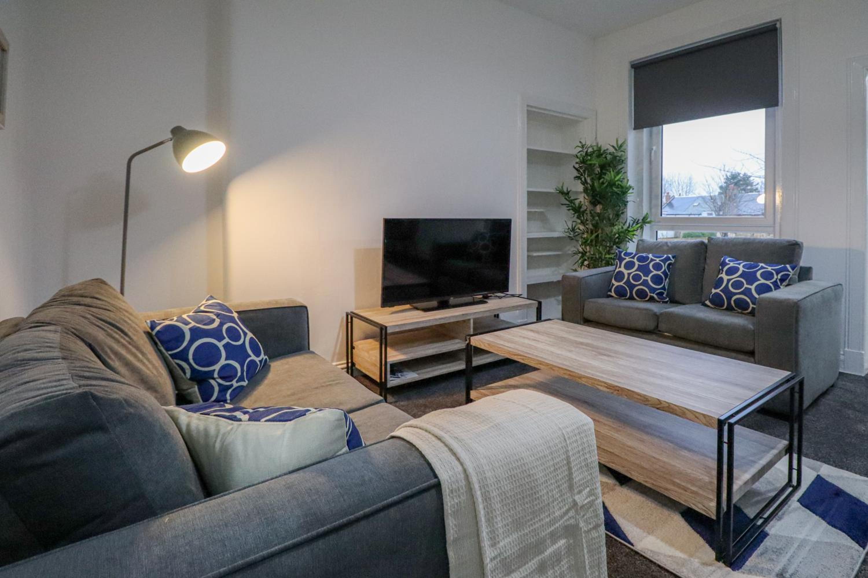 Apartment photo 1